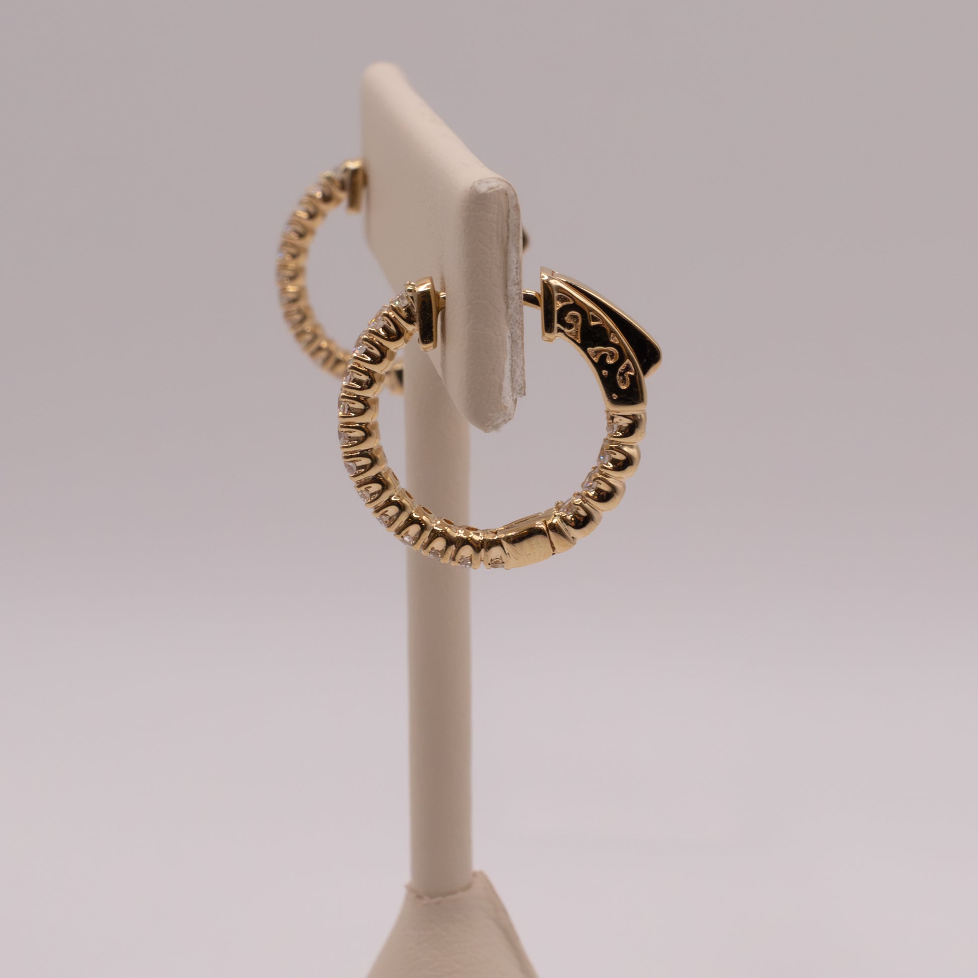 14KYG Diamond 1.0ctw In-and-Out Hoop Earrings