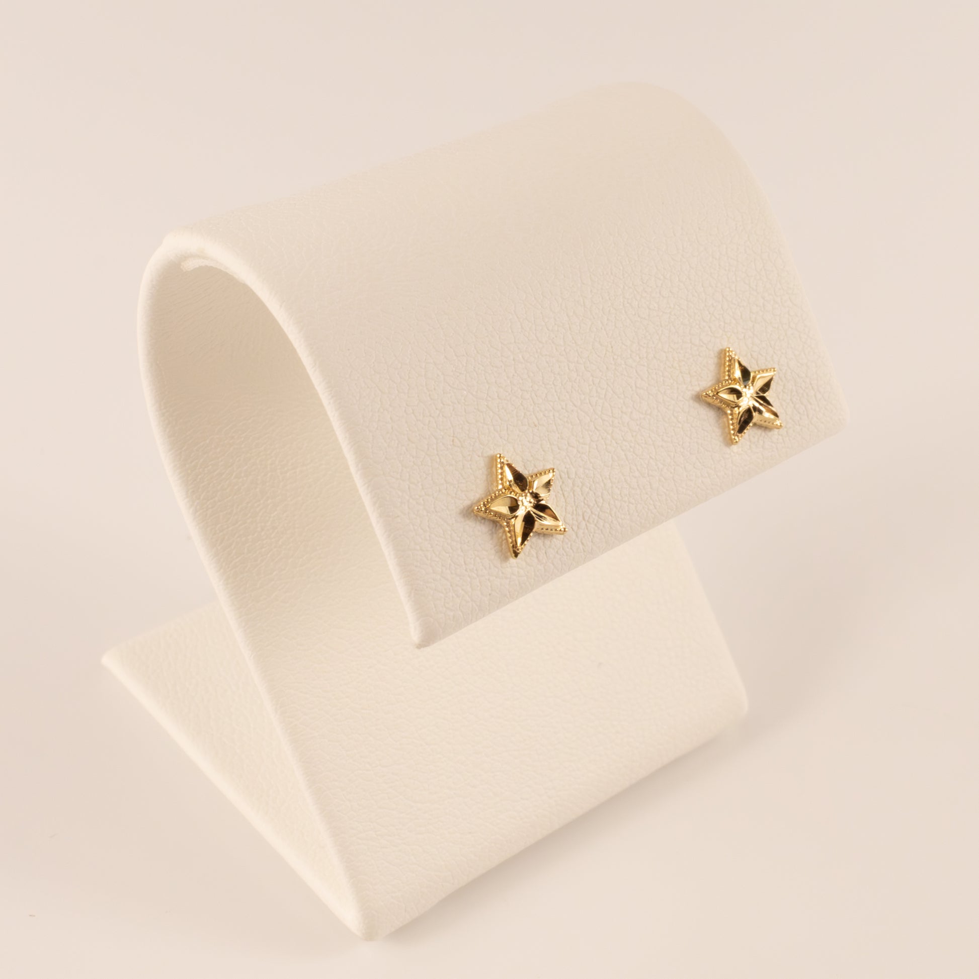 14KYG Star Shaped Stud Earrings