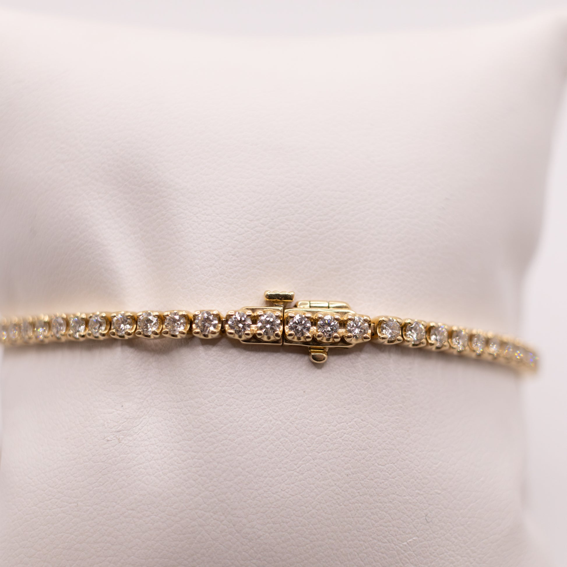 14KYG 3ct Diamond Tennis Bracelet