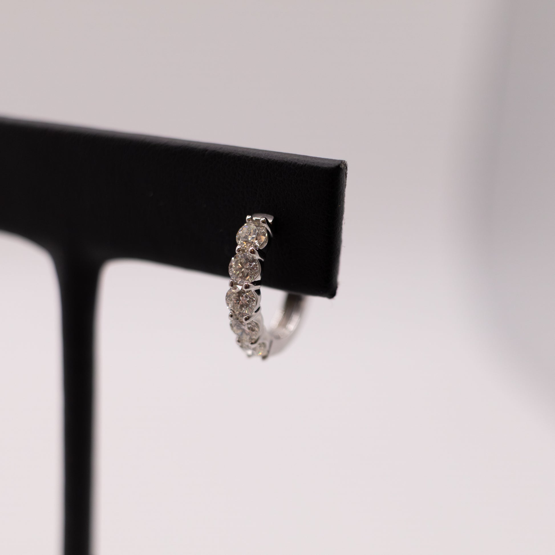 14KWG Diamond Shared Prong Hoop Earrings