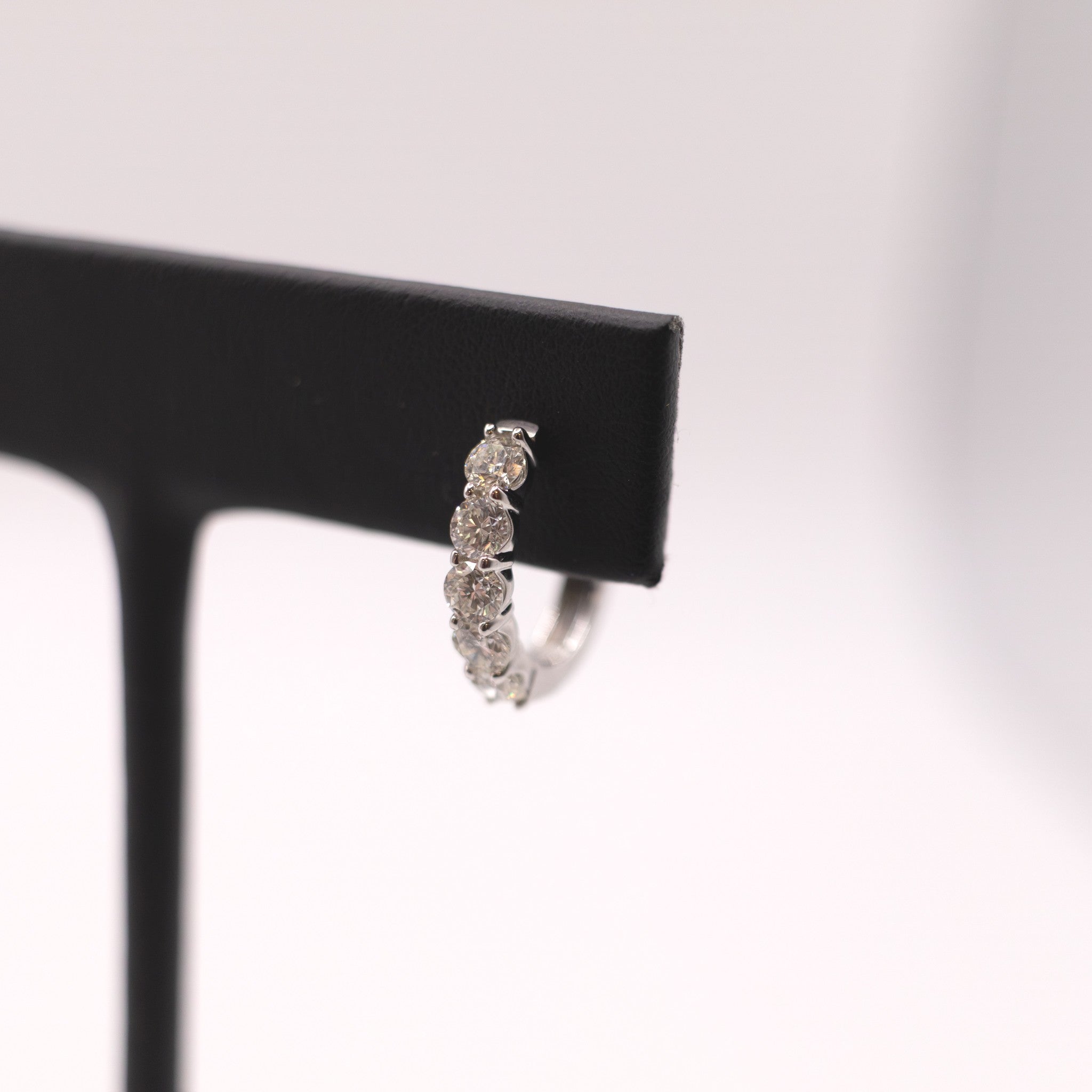 14KWG Diamond Shared Prong Hoop Earrings