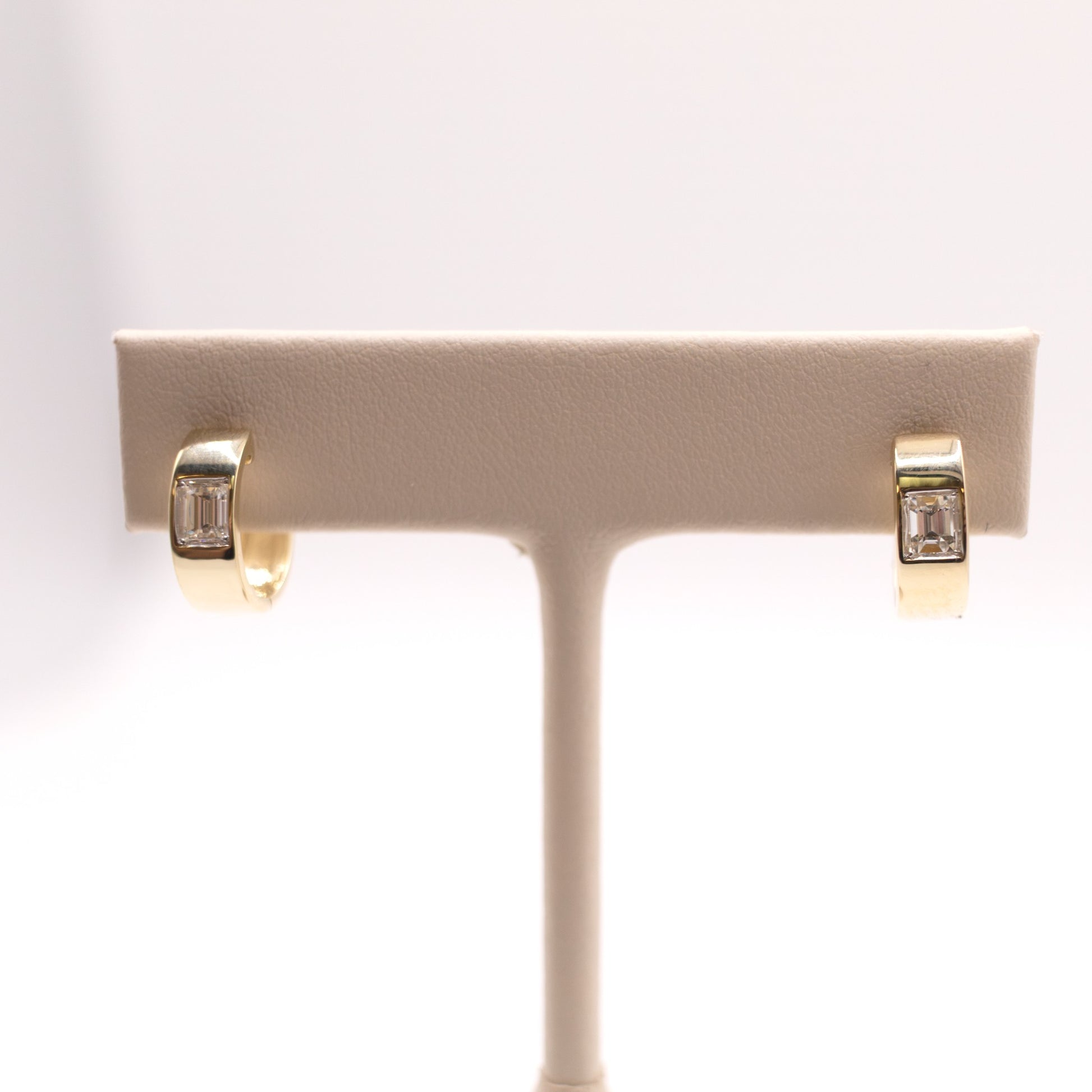 14KYG Diamond Flush Set Step Cut Huggie Hoop Earrings