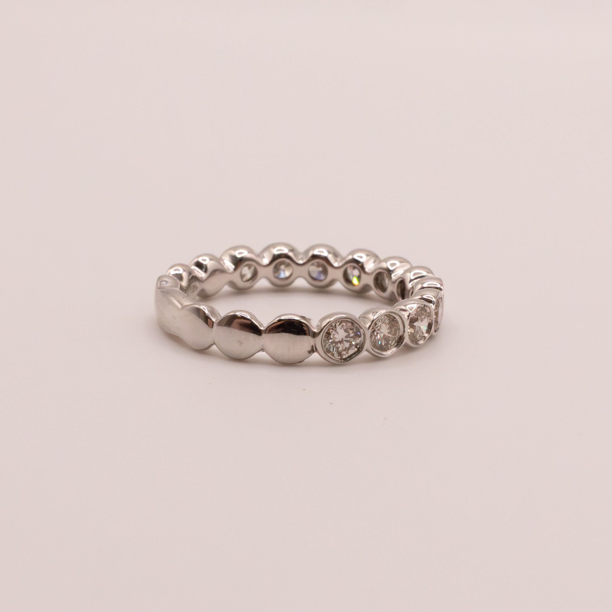 14KWG Diamond Bezel Bubble Ring