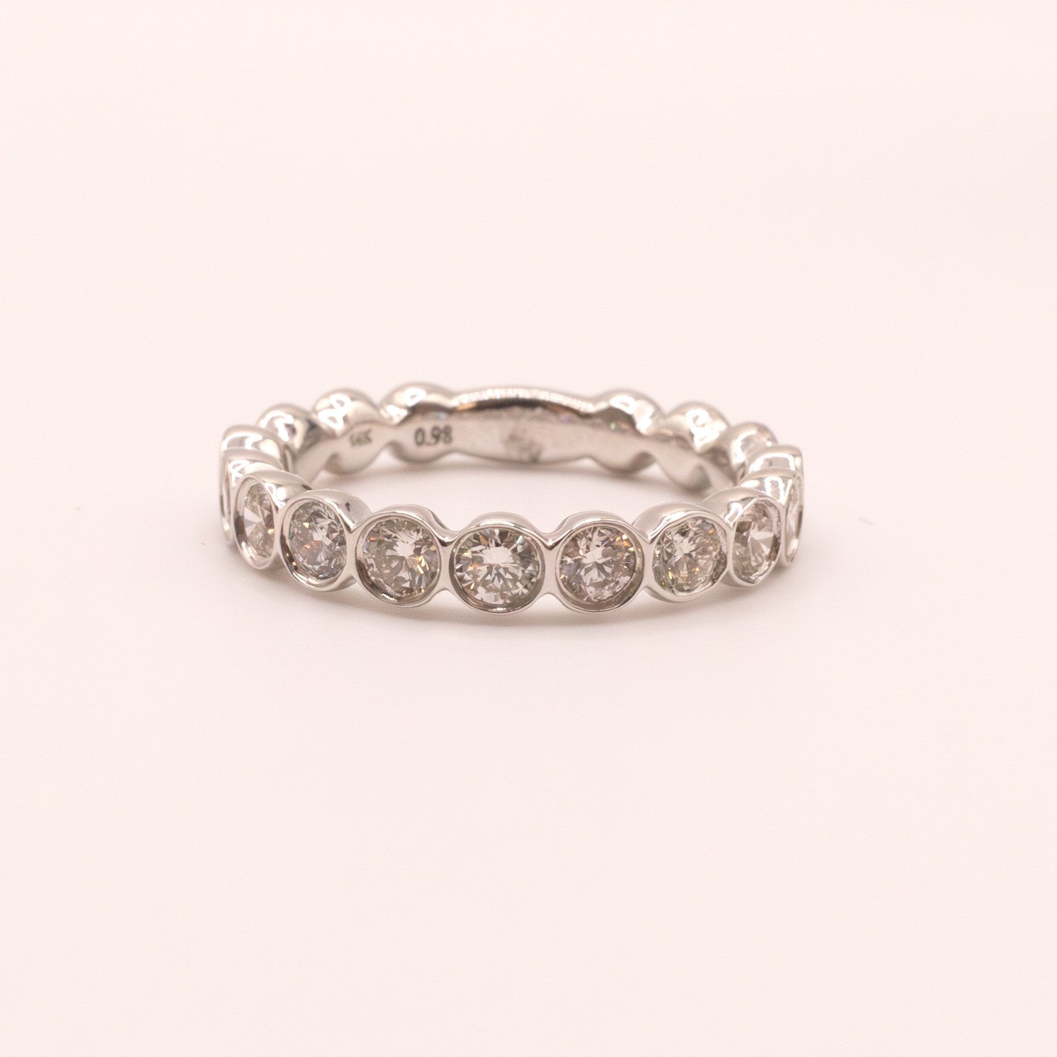 14KWG Bezel Bubble Diamond Band