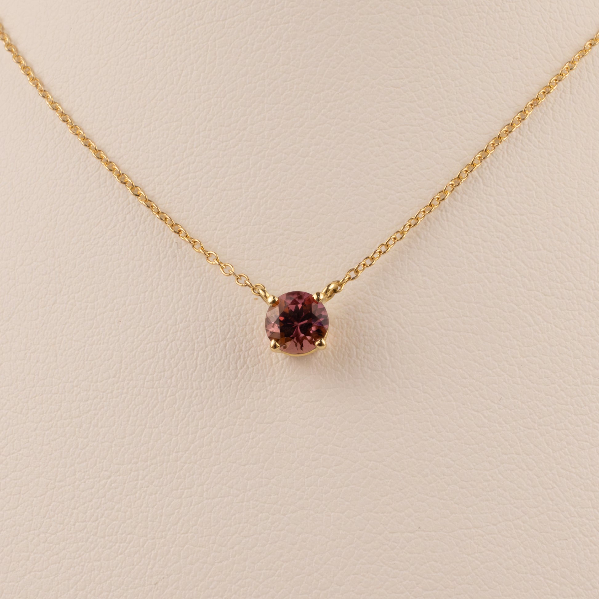 14KYG Pink Tourmaline Round Solitare Necklace
