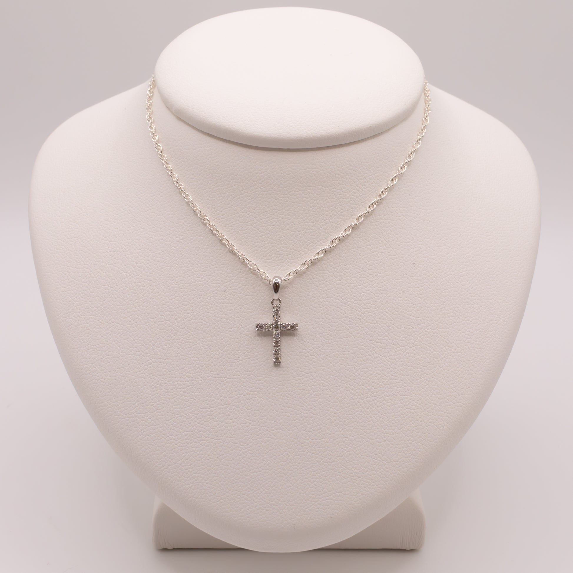 14KWG Diamond Small Cross Pendant