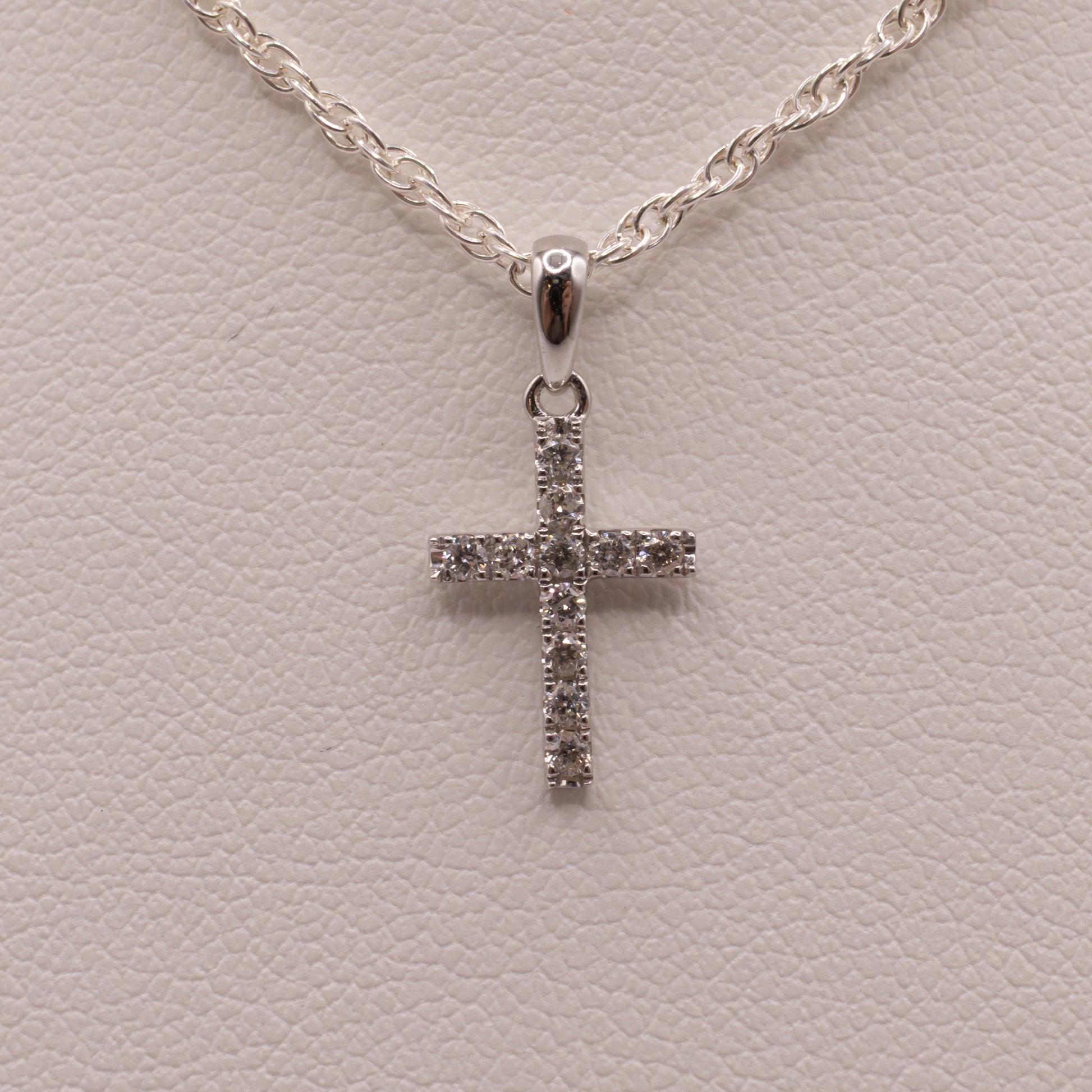 14KWG Diamond Small Cross Pendant