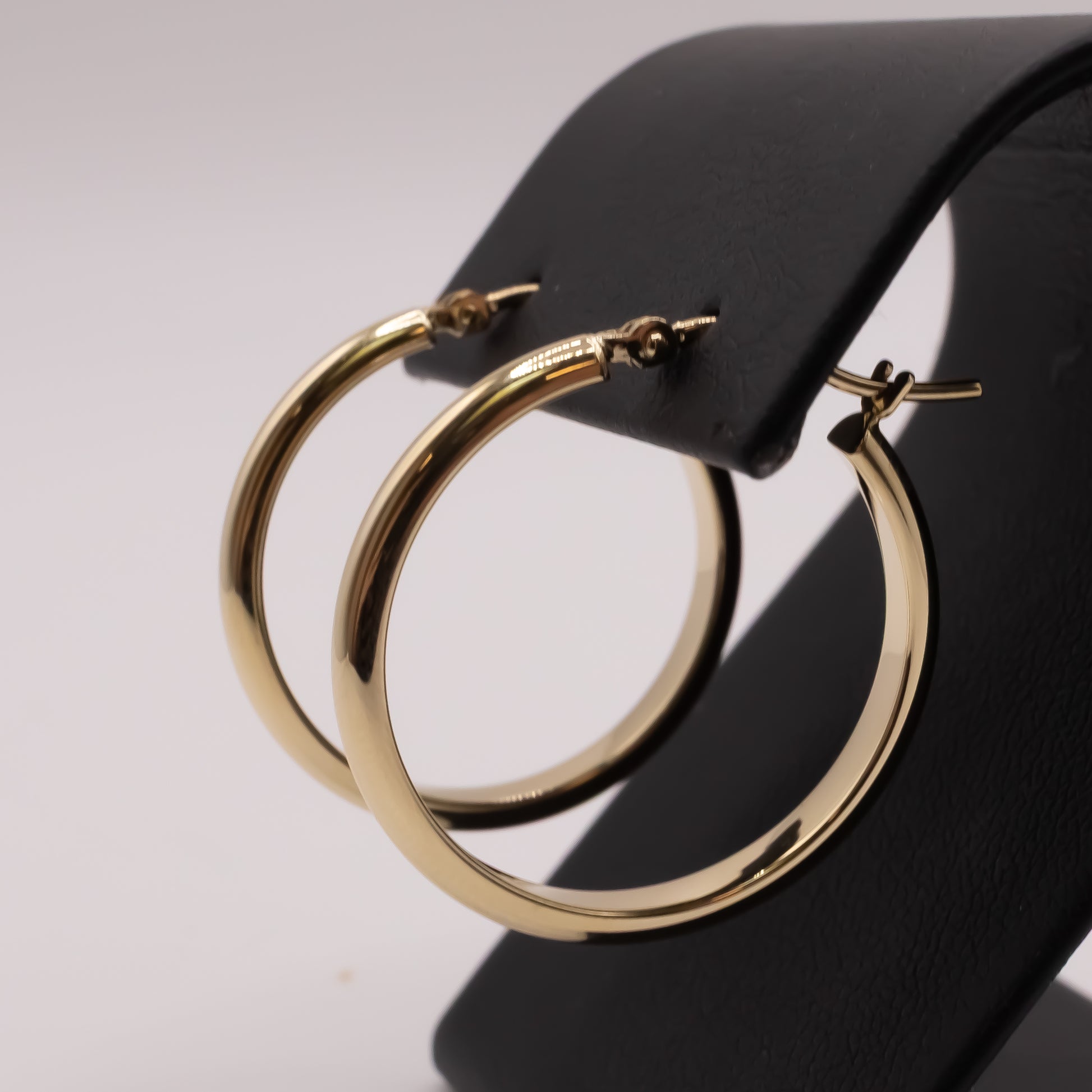 14KYG 2.75x25mm Tube Hoop Earrings