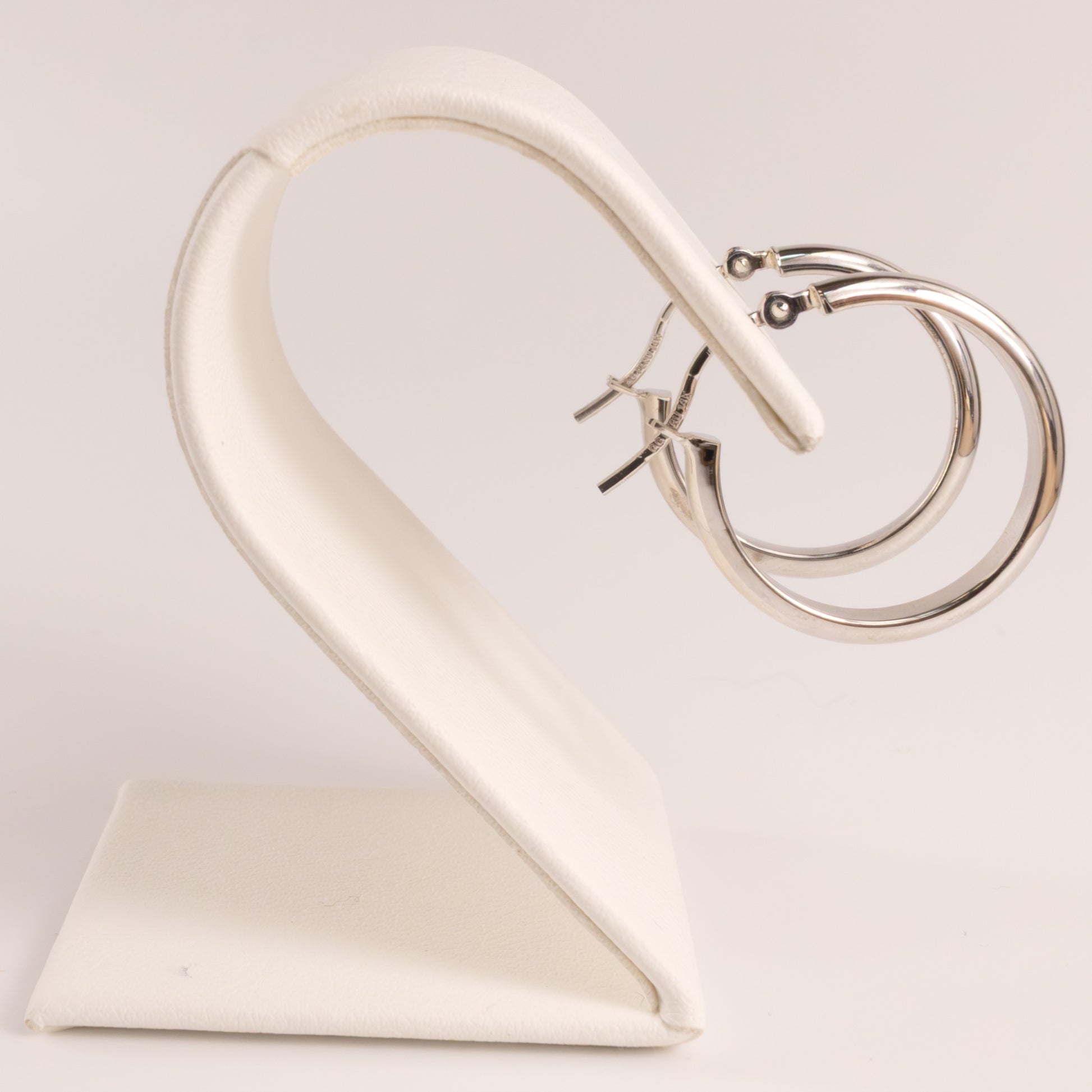 14KWG 2.75x18mm Tube Hoop Earrings