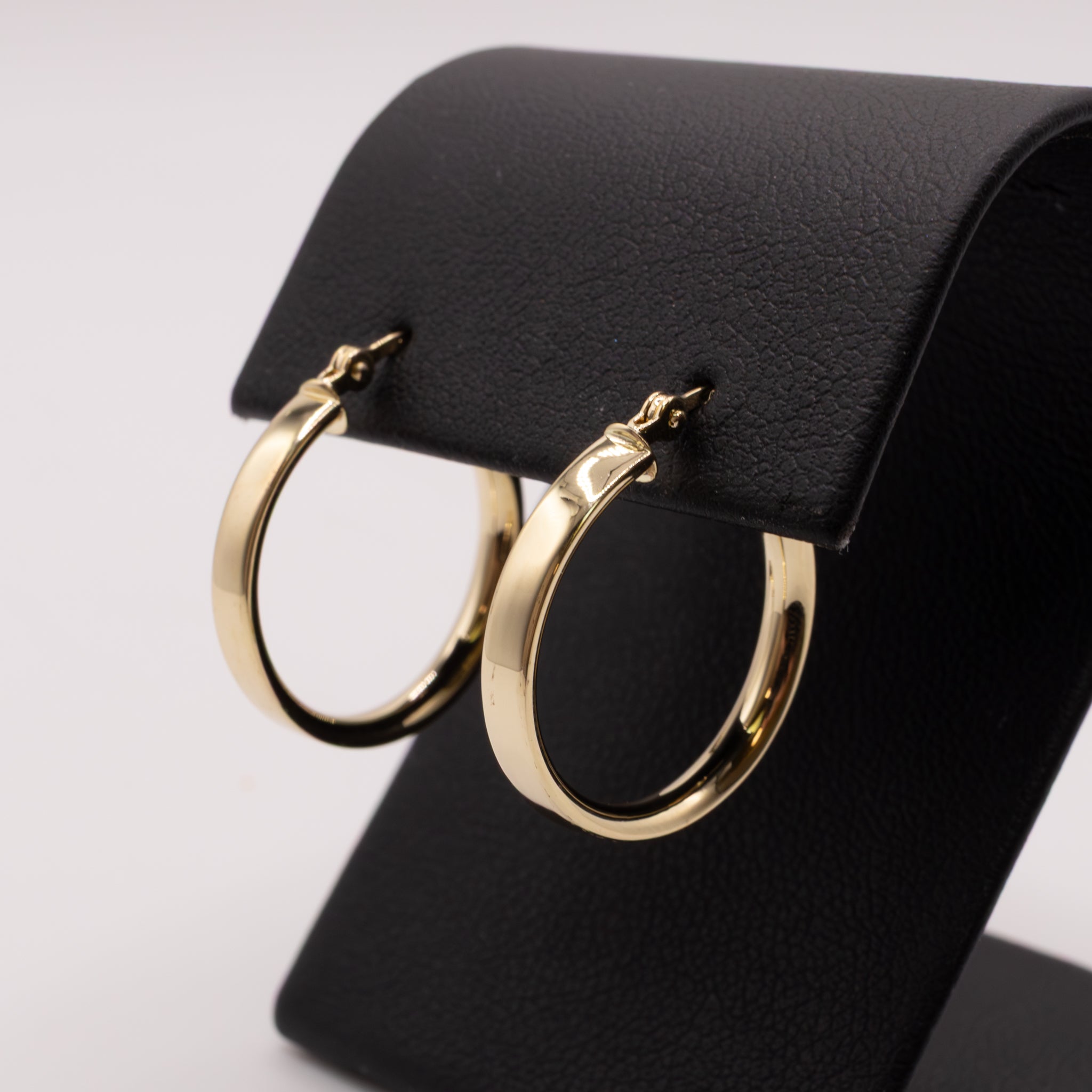 14KYG 3x19mm Flat Tube Hoop Earrings