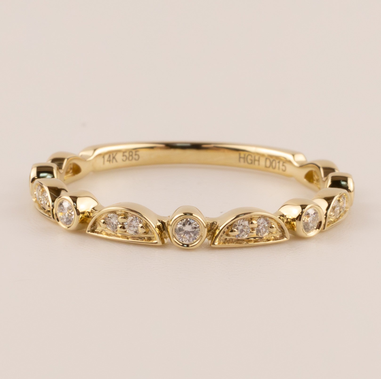 14KYG Stackable Alernating Diamond Band