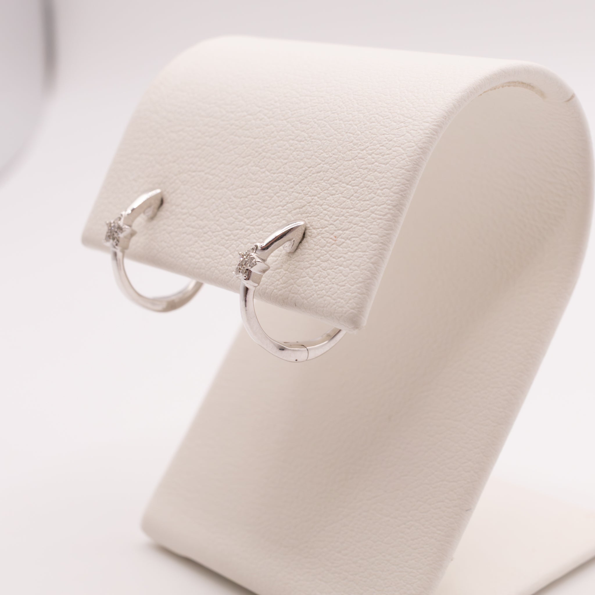 14KWG Diamond Star Huggie Hoop Earrings