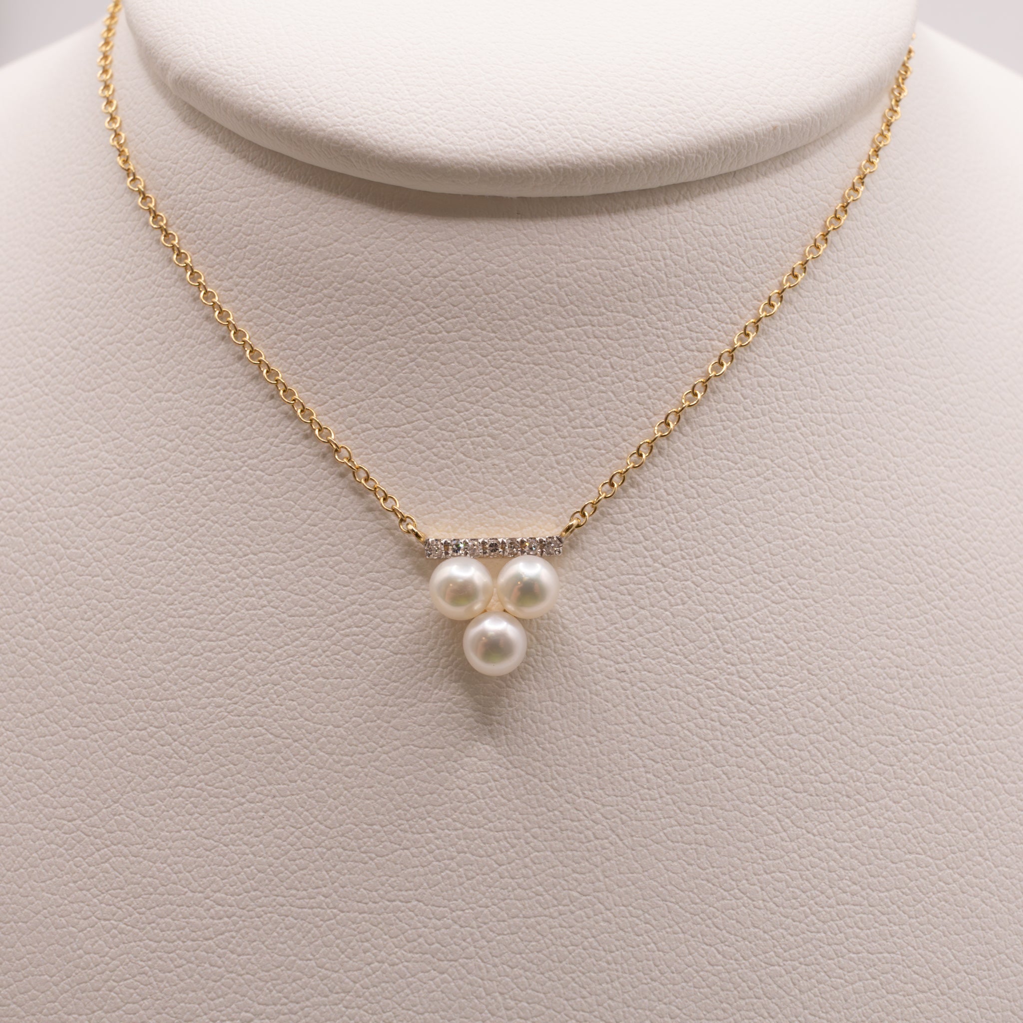 14KYG Pearl and Diamond Fixed Necklace