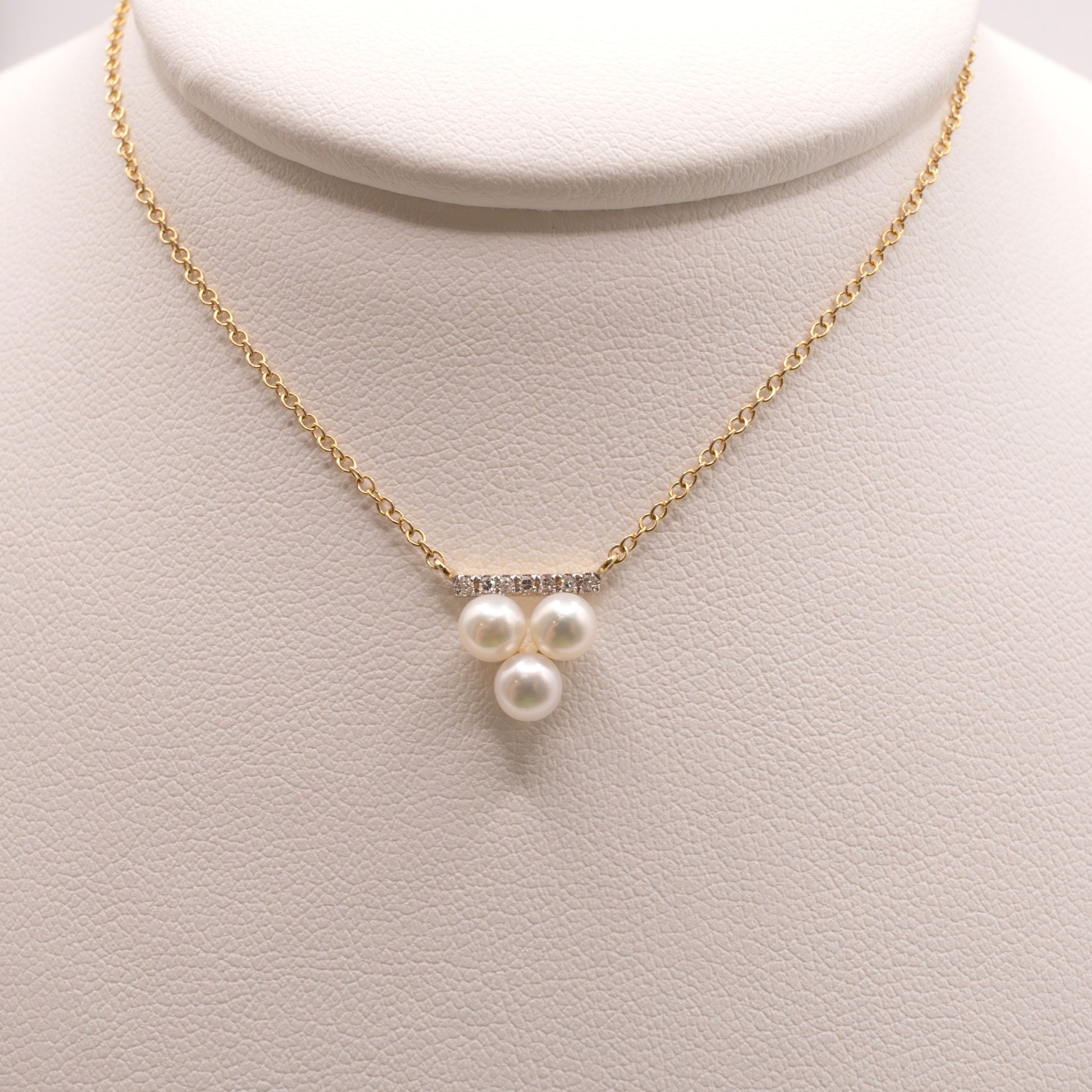 14KYG Pearl and Diamond Fixed Necklace