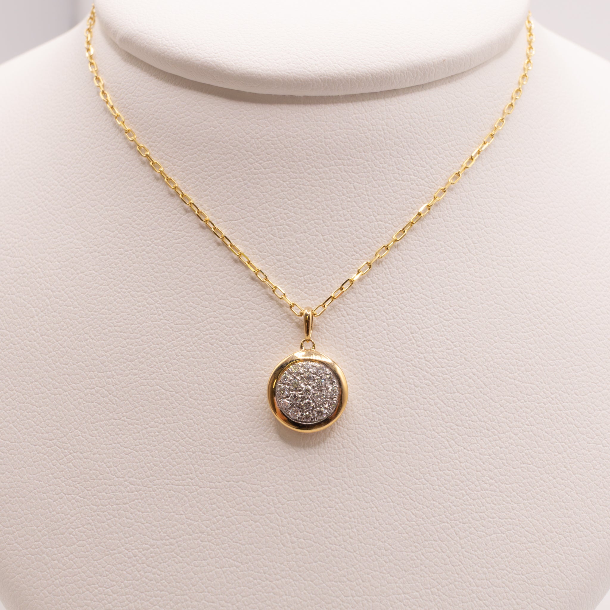 14KYG Diamond Pave Disc Necklace