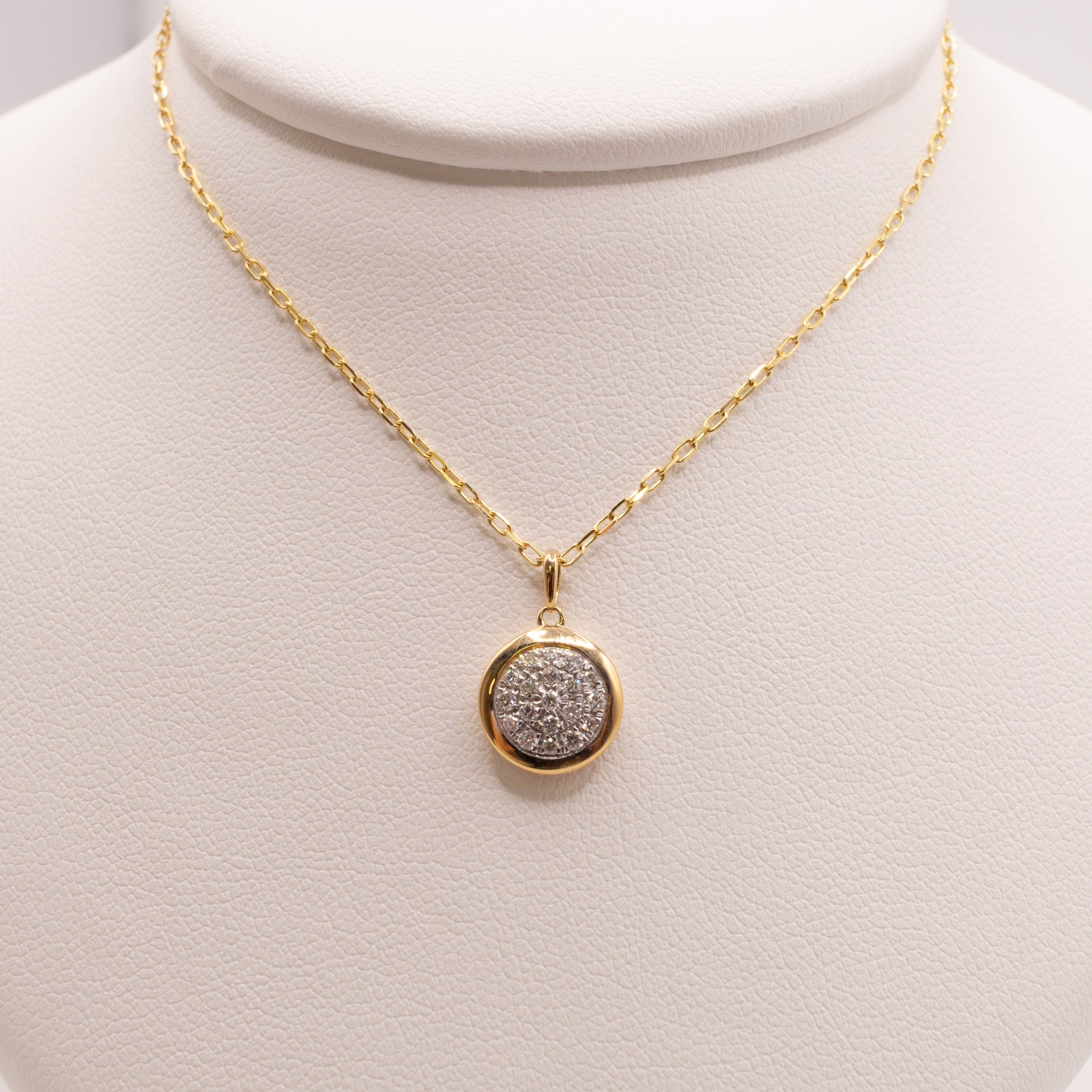 14KYG Diamond Pave Disc Necklace