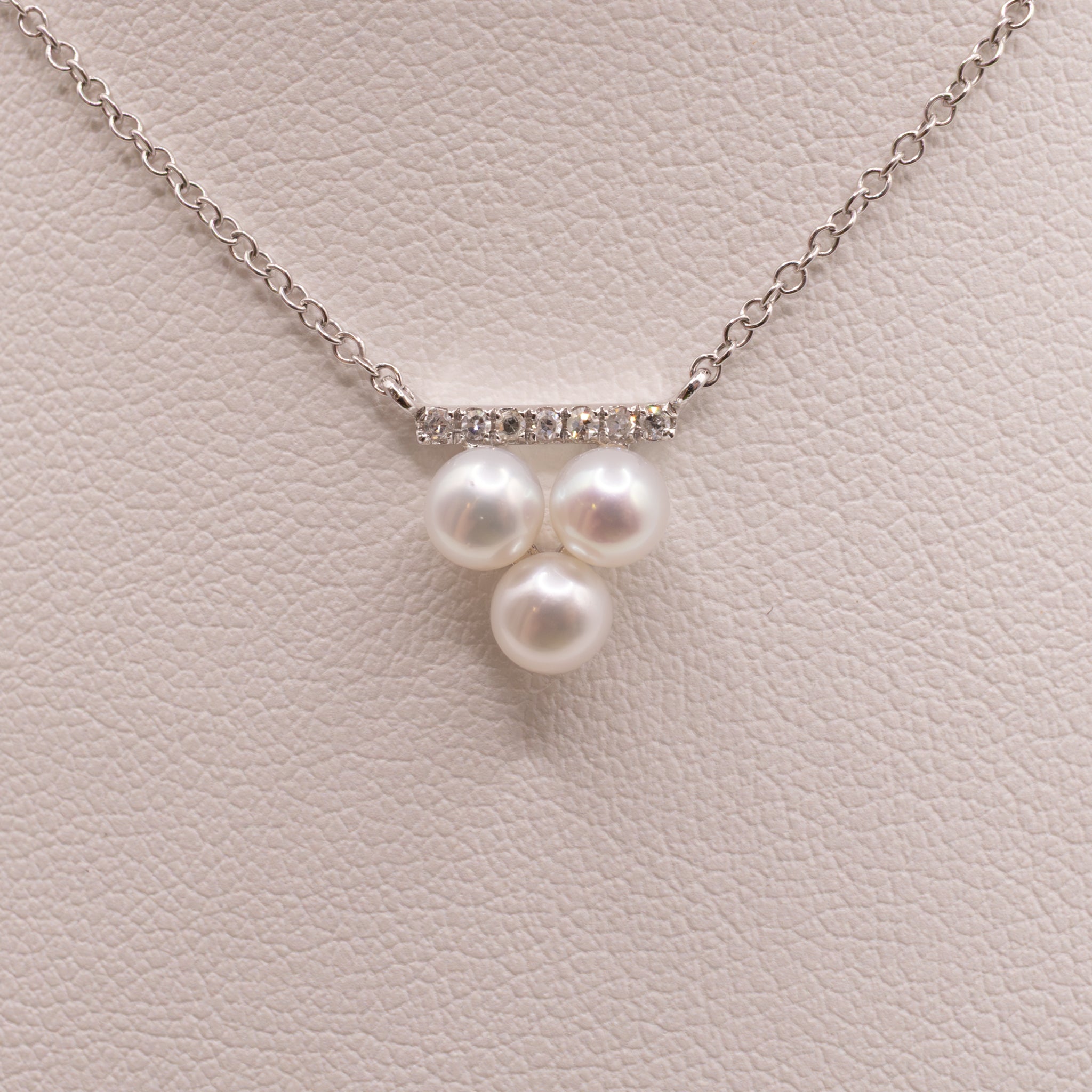 14KWG Pearl and Diamond Fixed Necklace