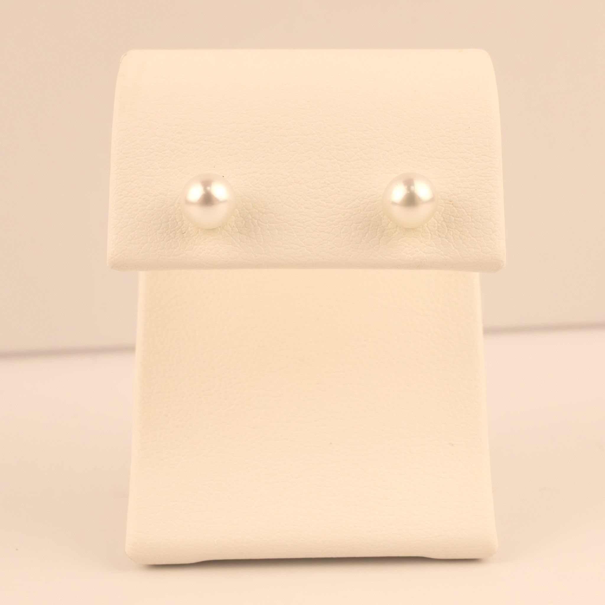 14KWG Pearl 5.0mm Stud Earrings