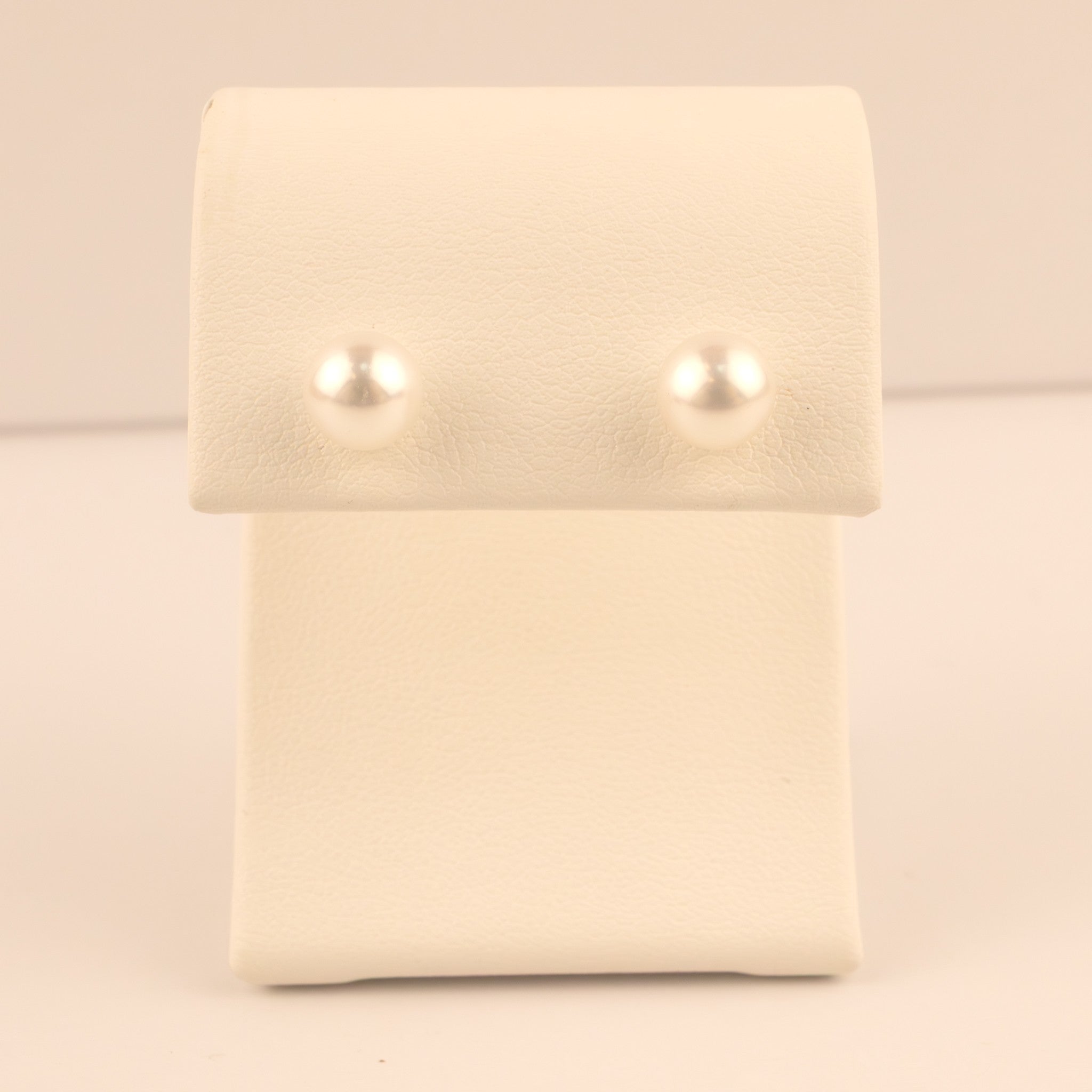 14KWG Pearl 6.5mm Stud Earrings