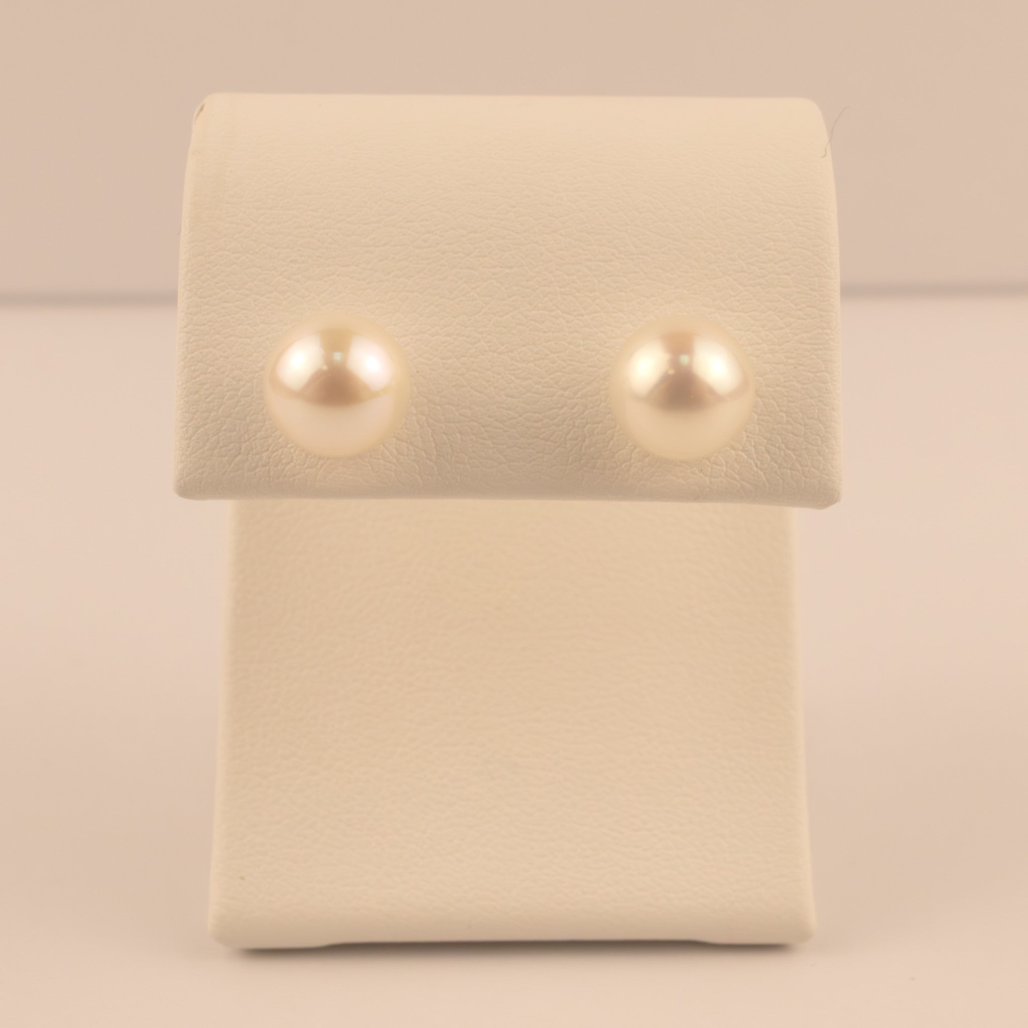 14KWG Pearl 8.0mm Stud Earrings