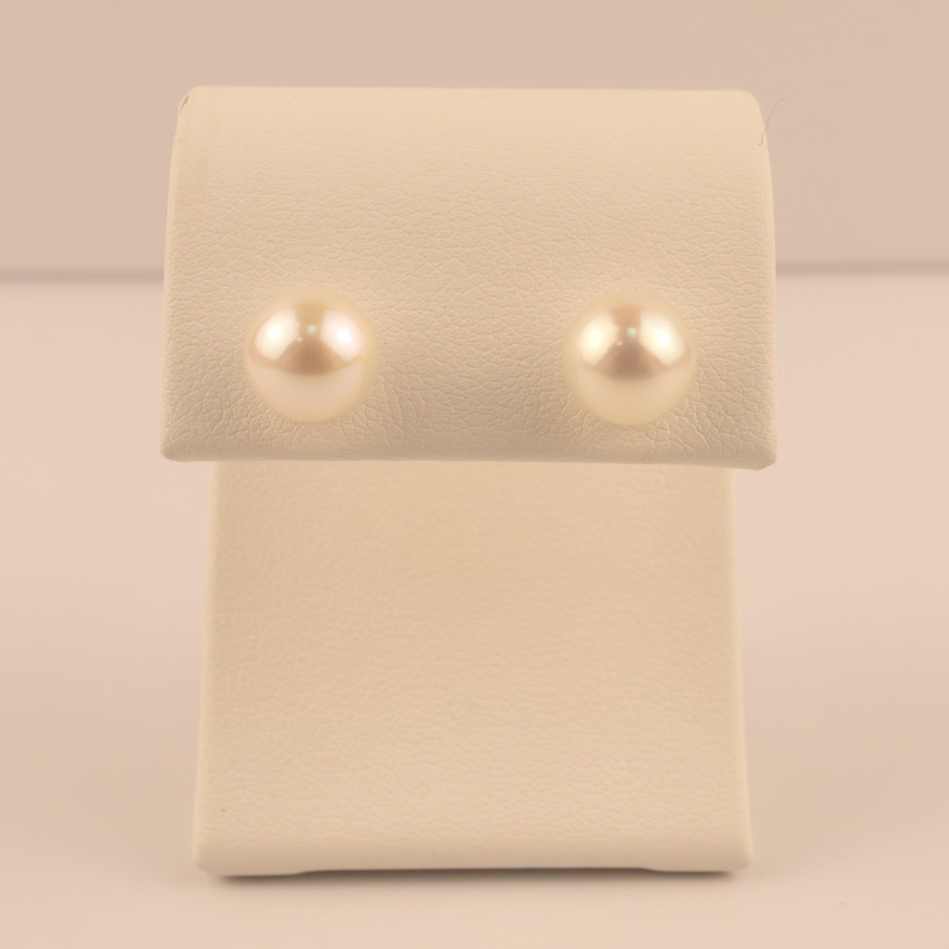 14KWG Pearl 8.0mm Stud Earrings