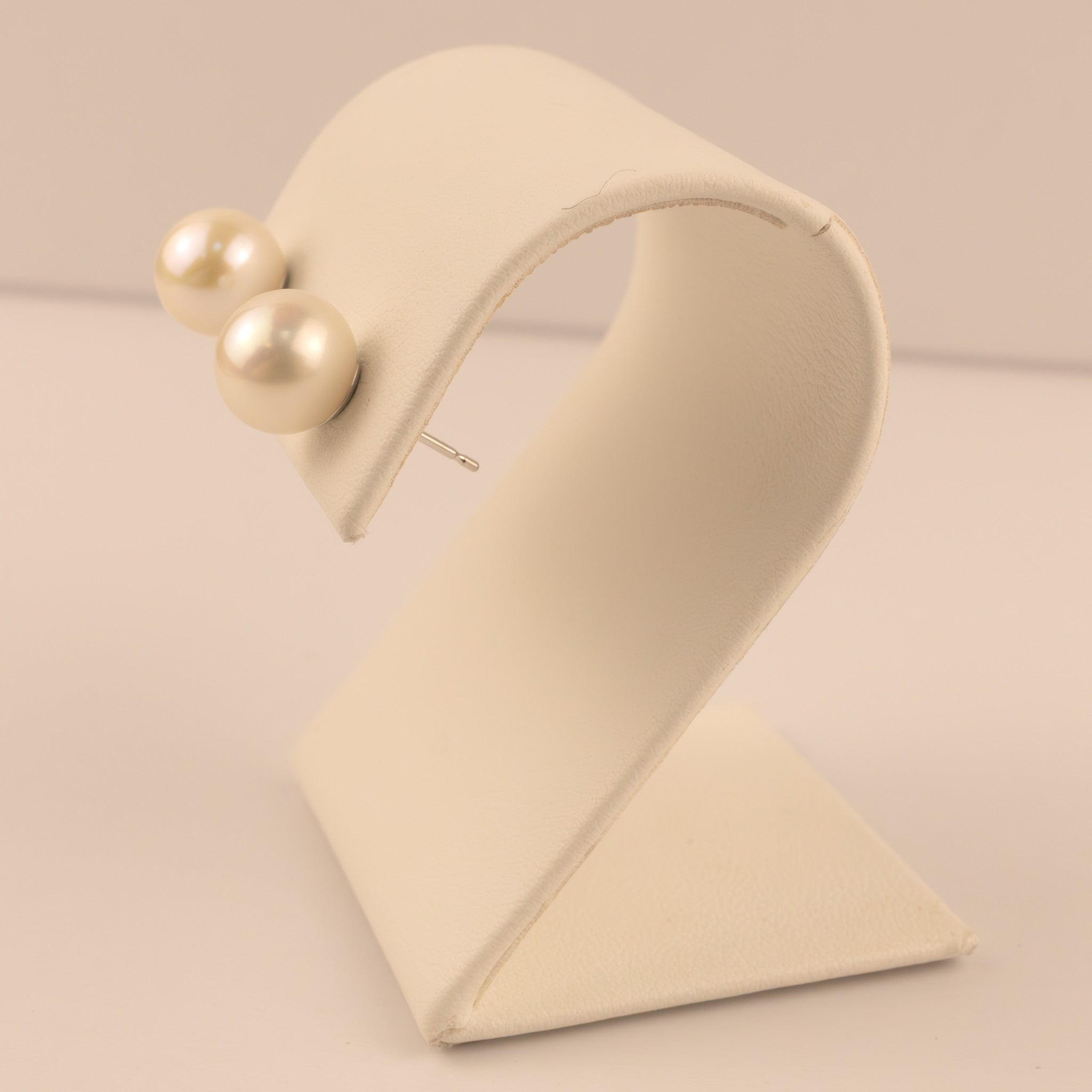 14KWG Pearl 8.0mm Stud Earrings