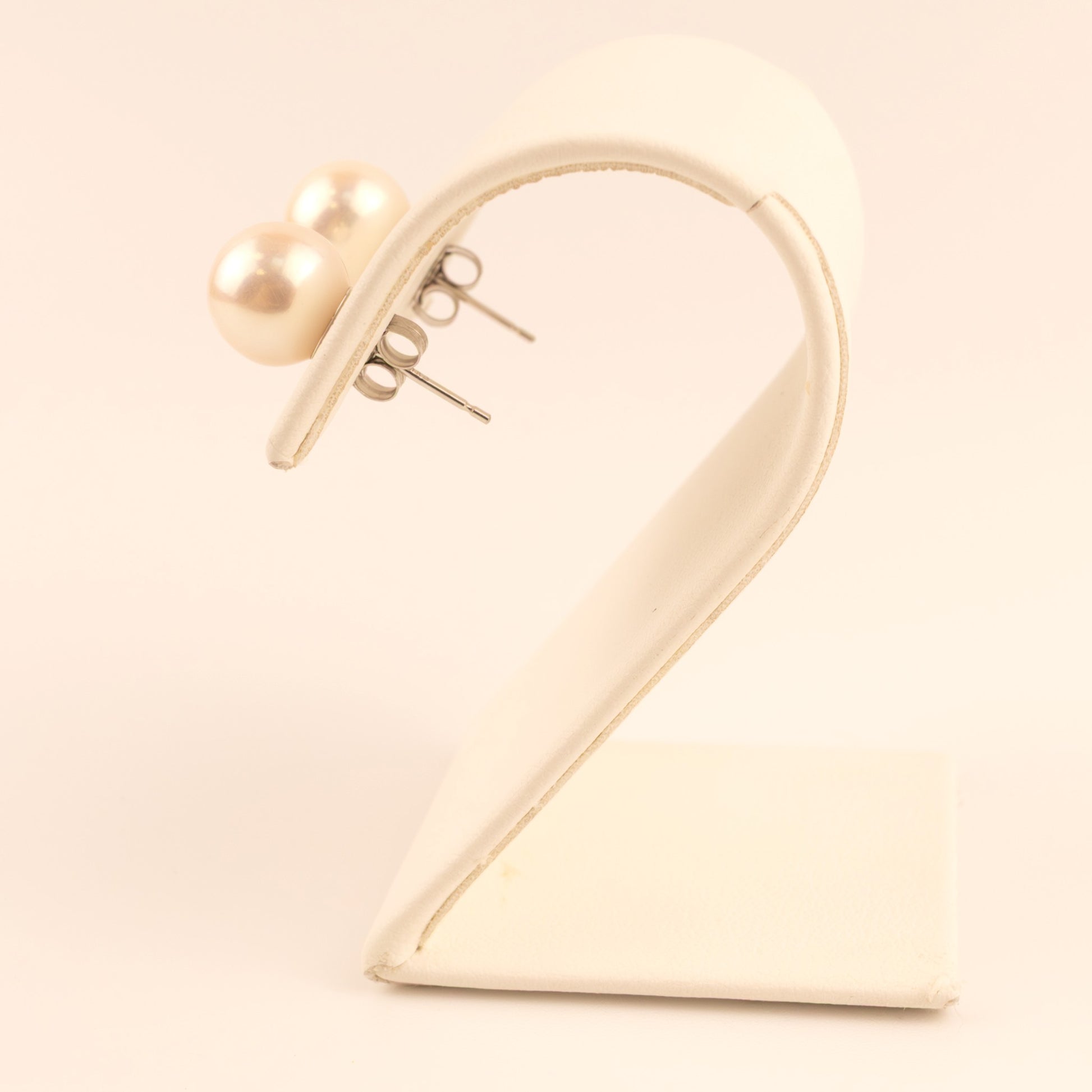 14KWG Pearl 8.5mm Stud Earrings