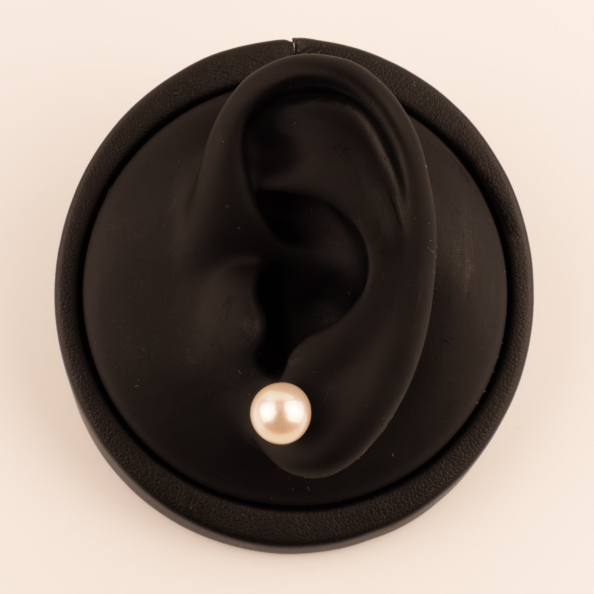 14KWG Pearl 8.5mm Stud Earrings