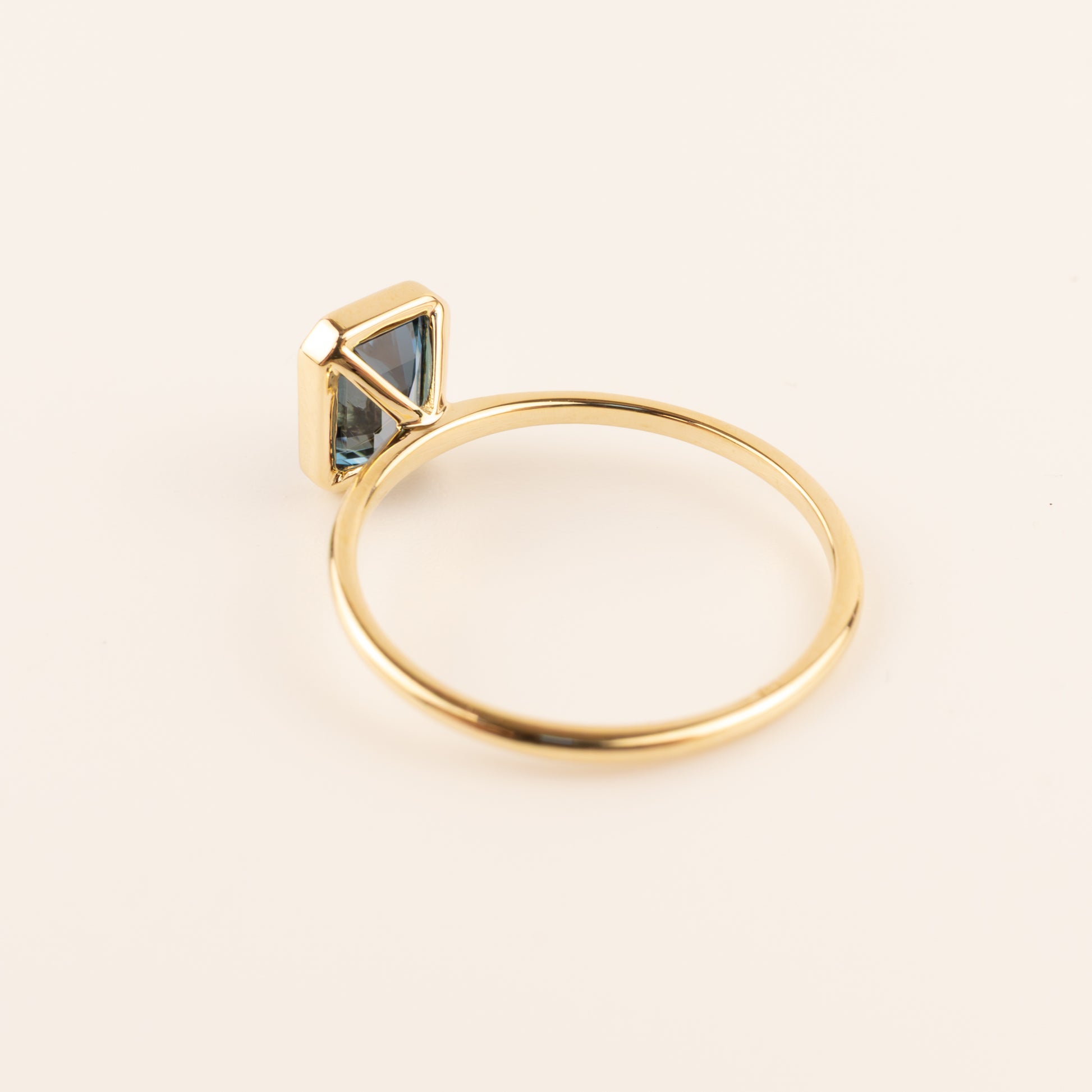 14KYG London Blue Topaz Bezel Set Ring