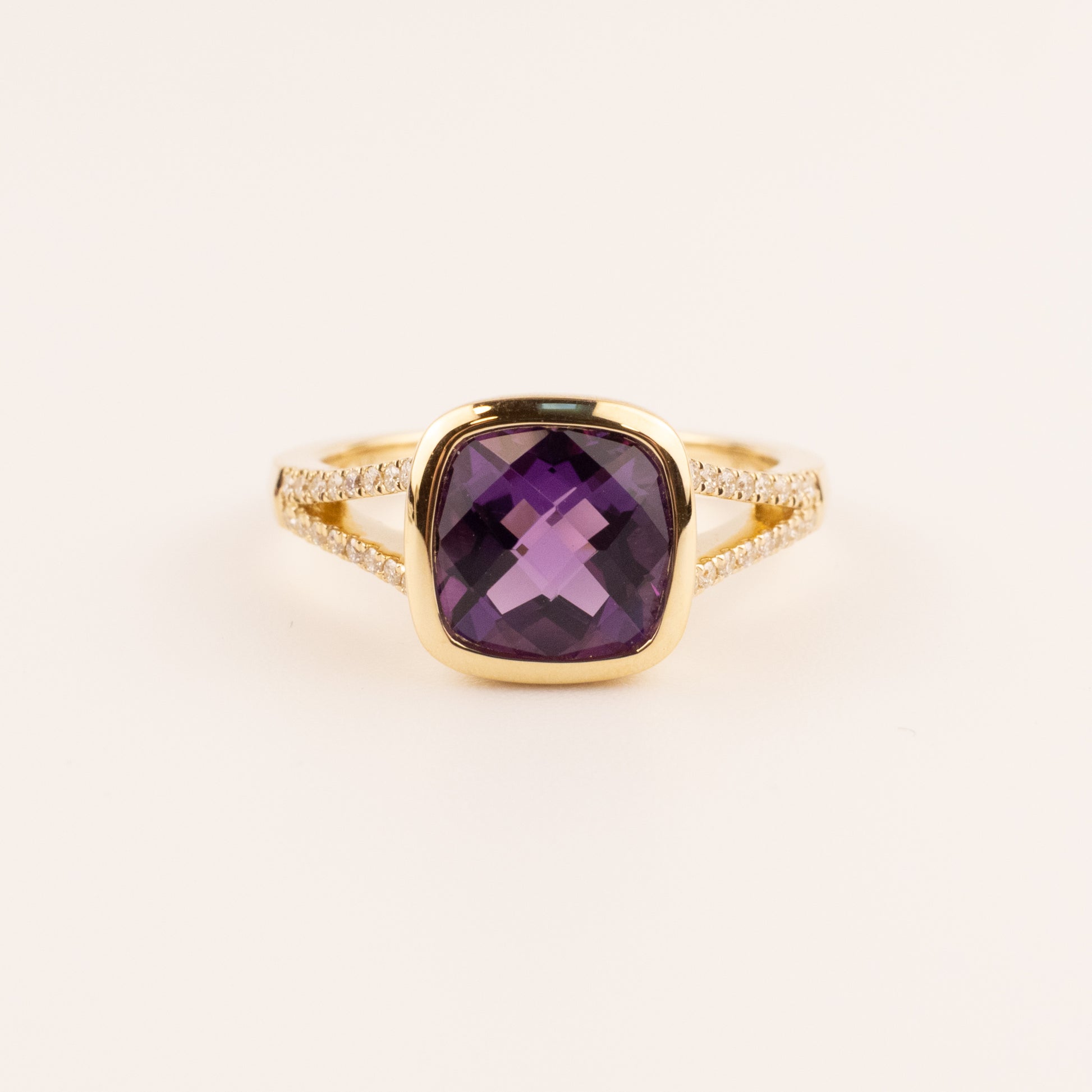 14KYG Amethyst and Diamond Split Shank Ring