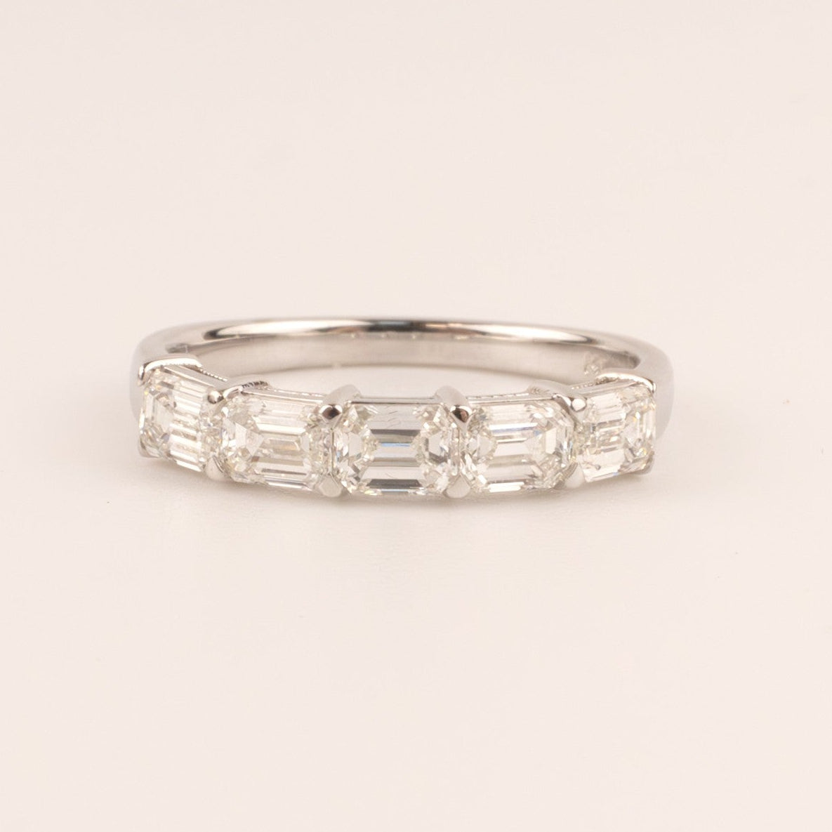 14KWG 5-Stone Diamond Band