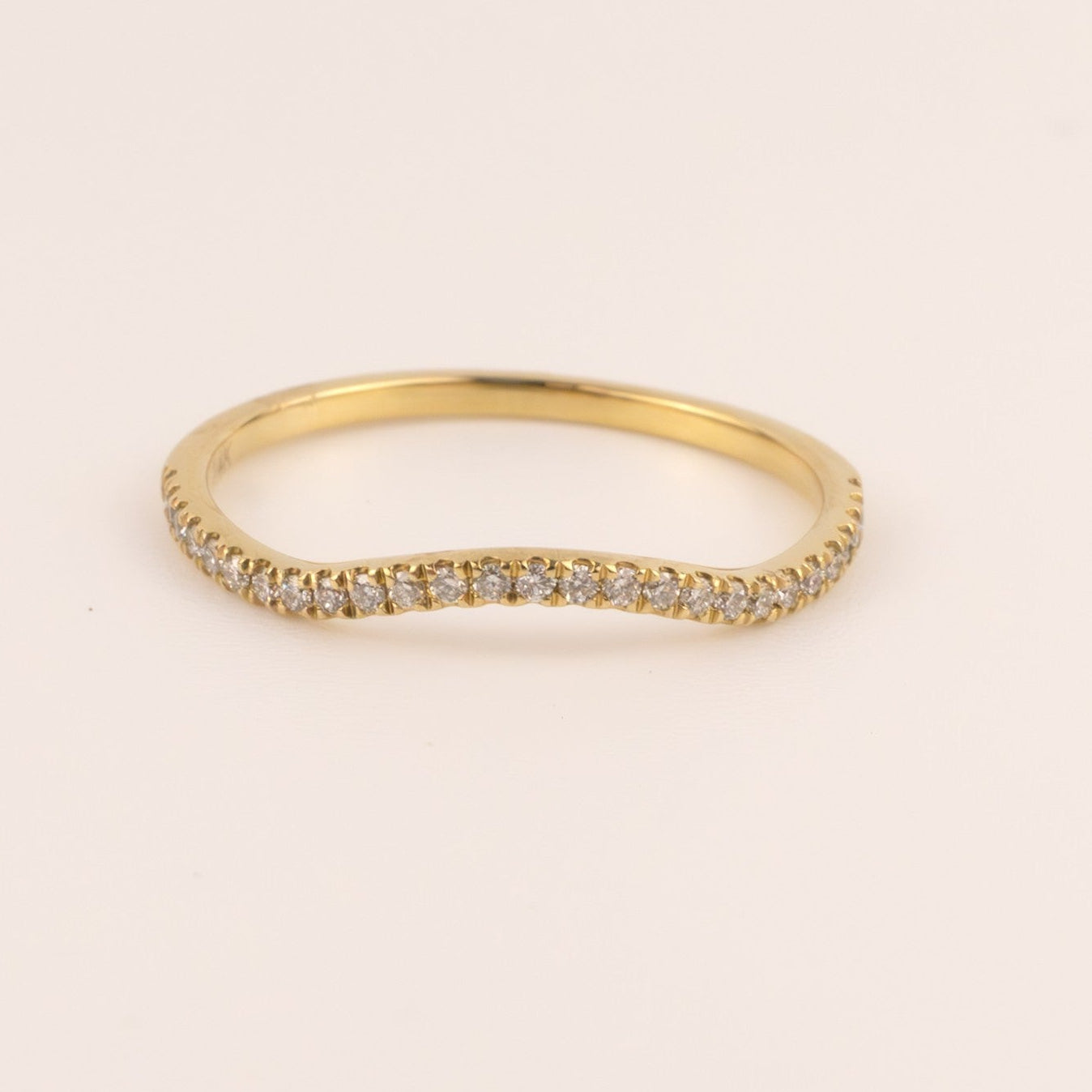 14KYG Round Contour Diamond Band