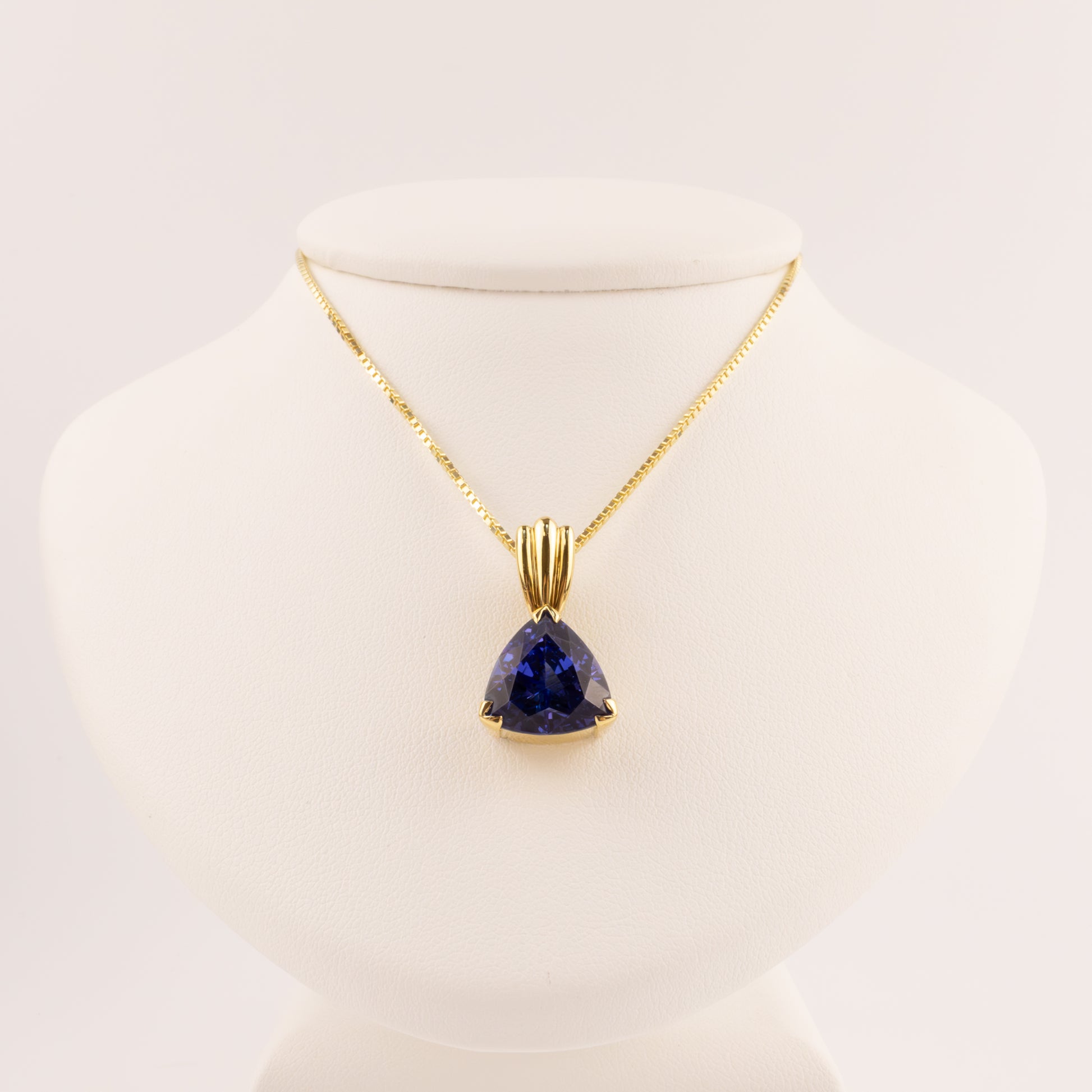 14KYG Tanzanite Trillion Pendant