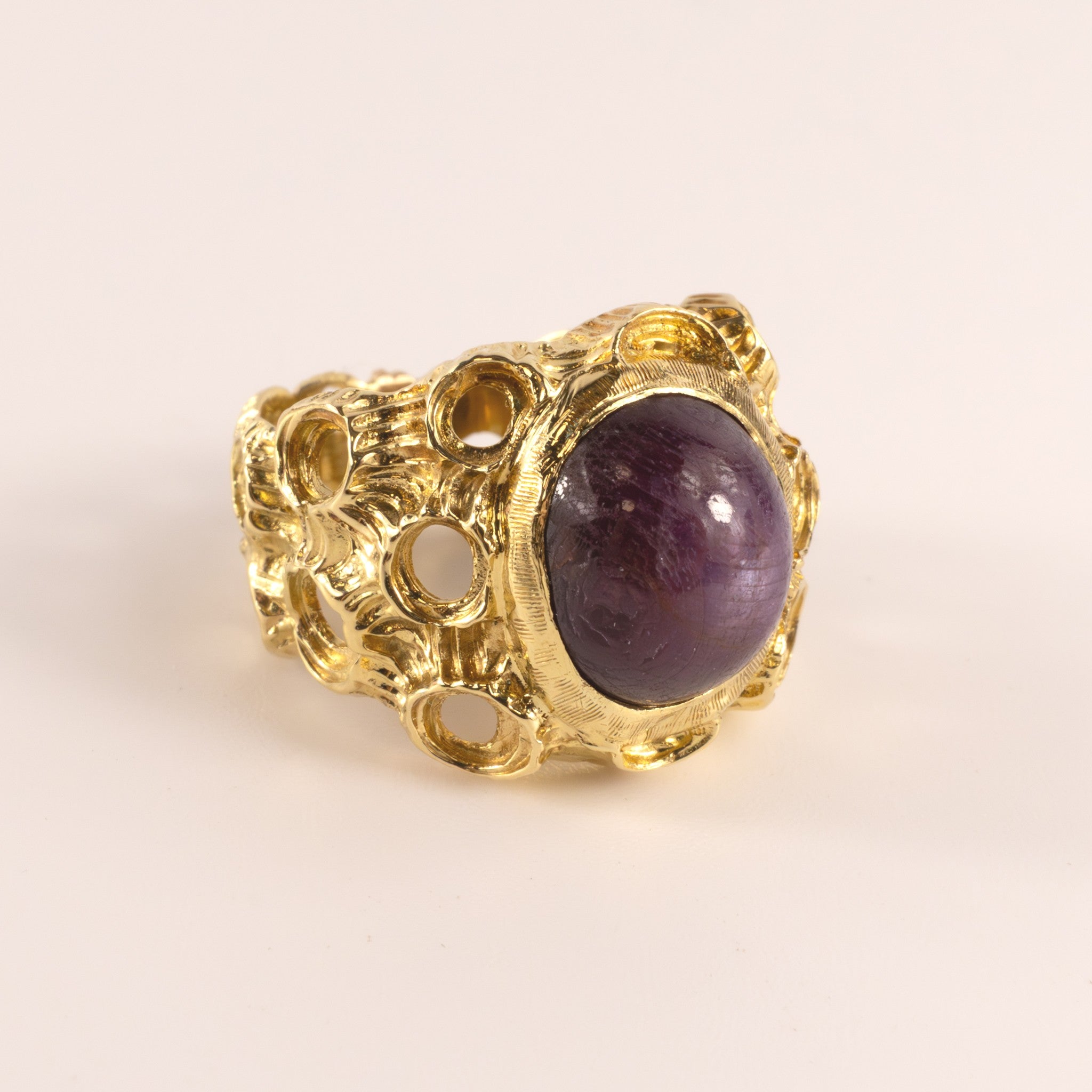 18KYG Vintage Star Ruby Crater Ring