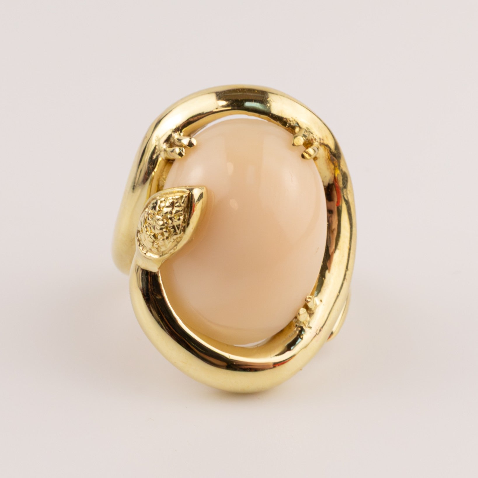 18KYG Vintage Coral Snake Ring