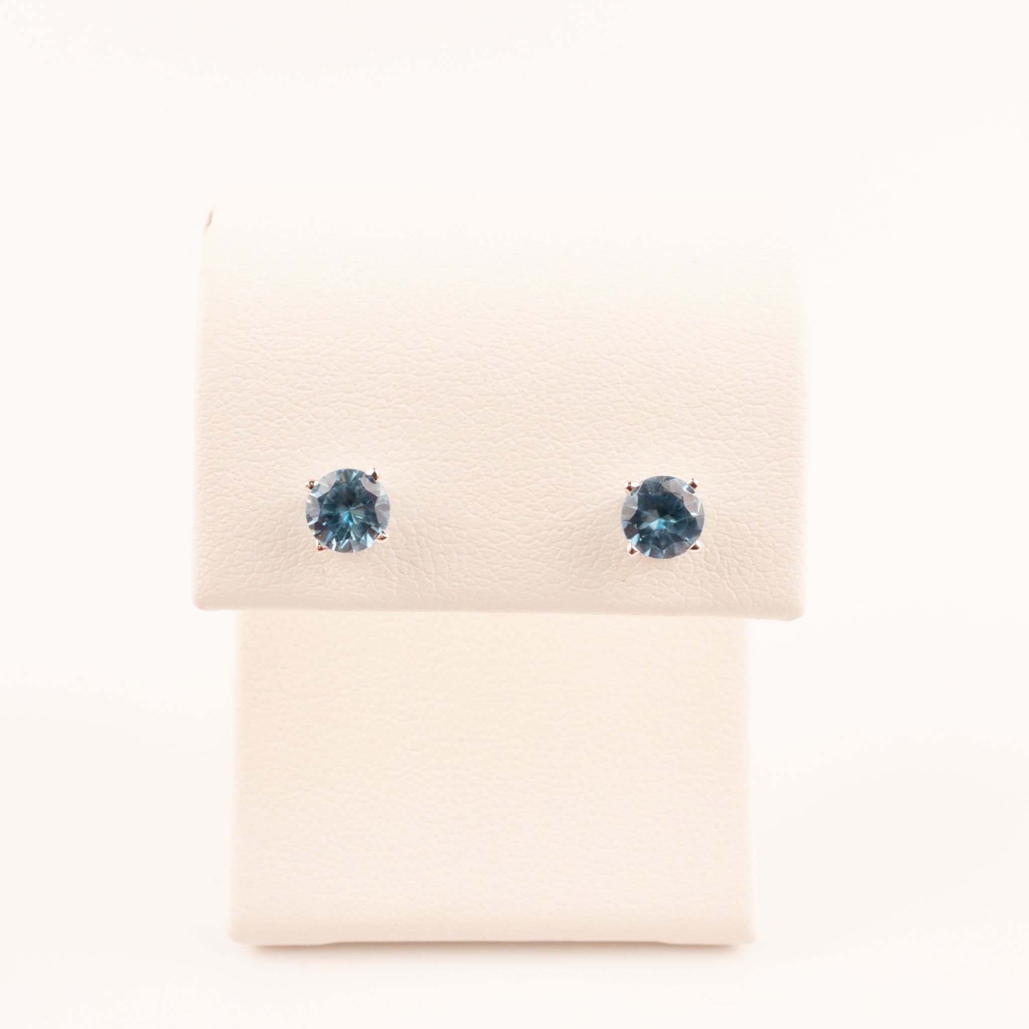 14KWG Blue Zircon Round Stud Earrings