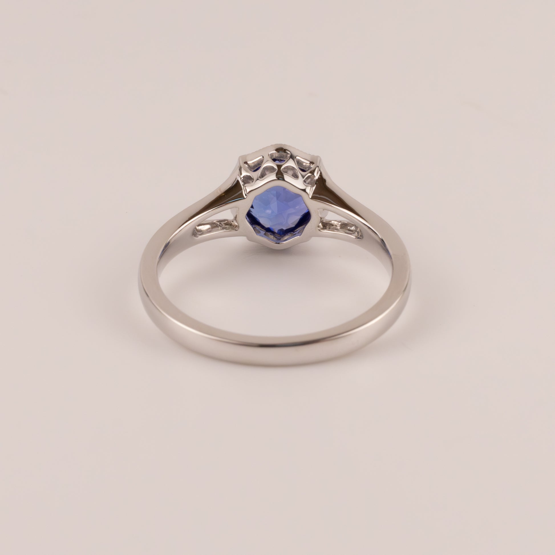 14KWG Tanzanite Cushion Milgrain Ring