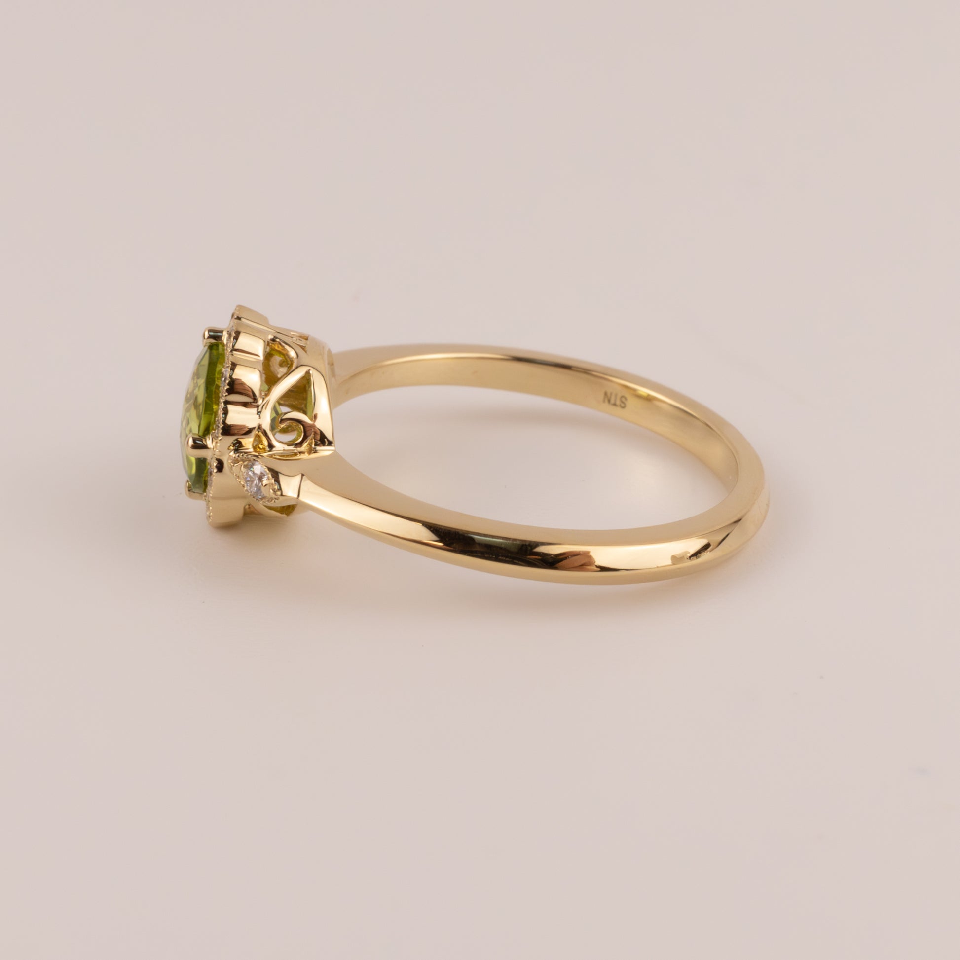 14KYG Peridot and Diamond Halo Filigree Ring