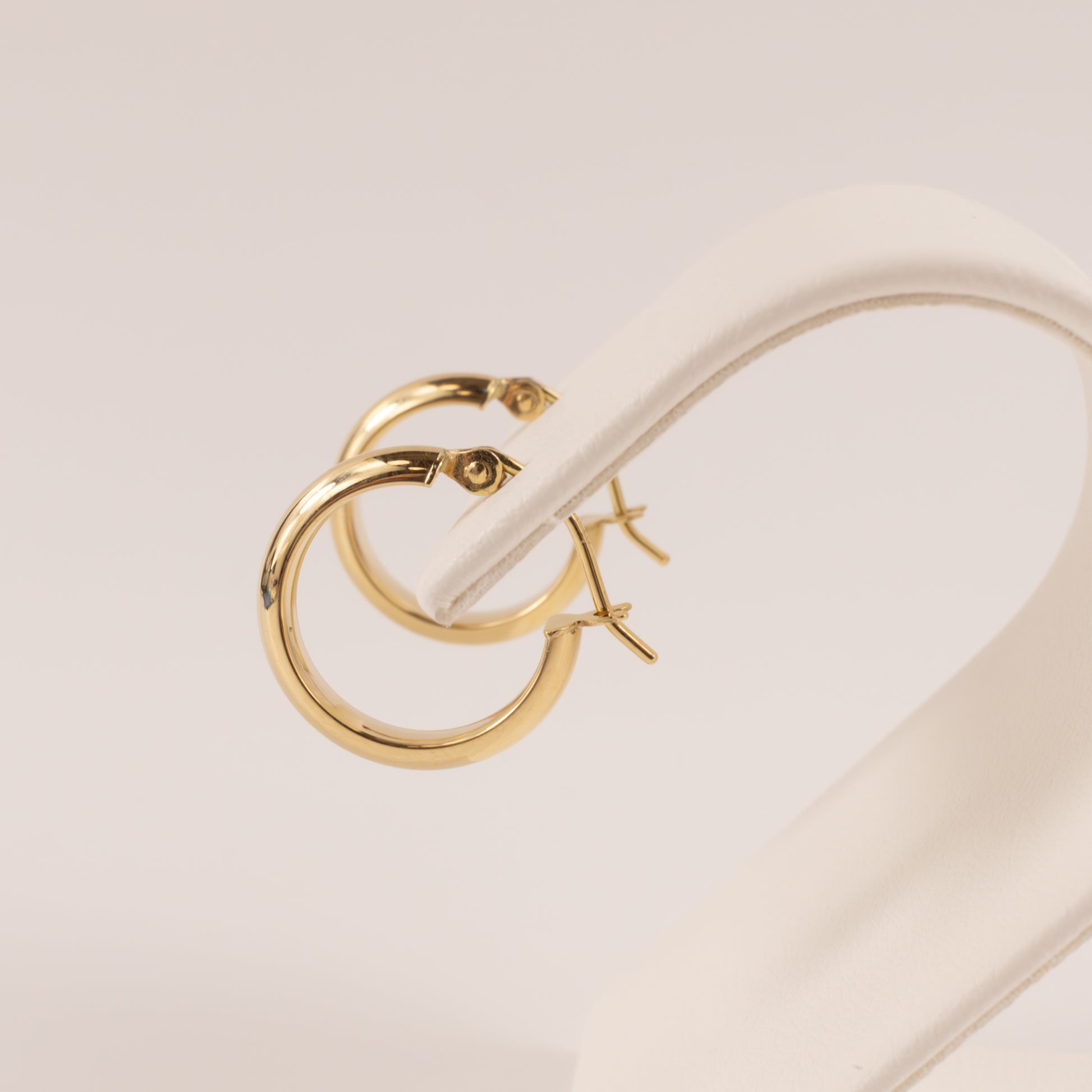 14KYG Round Tube 2.75x12mm Hoop Earrings