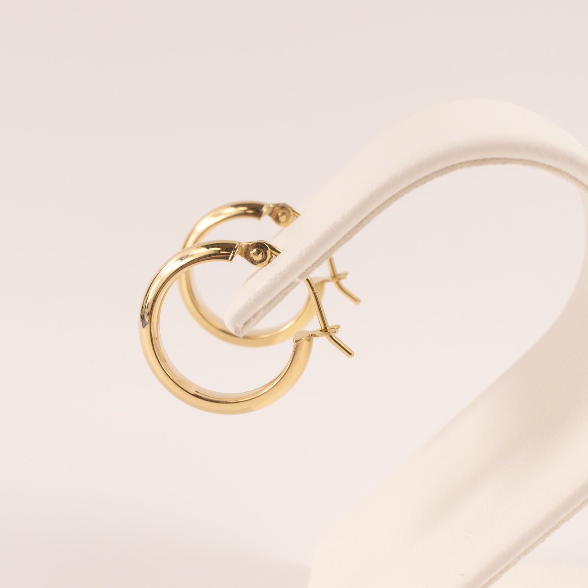 14KYG Round Tube 2.75x12mm Hoop Earrings
