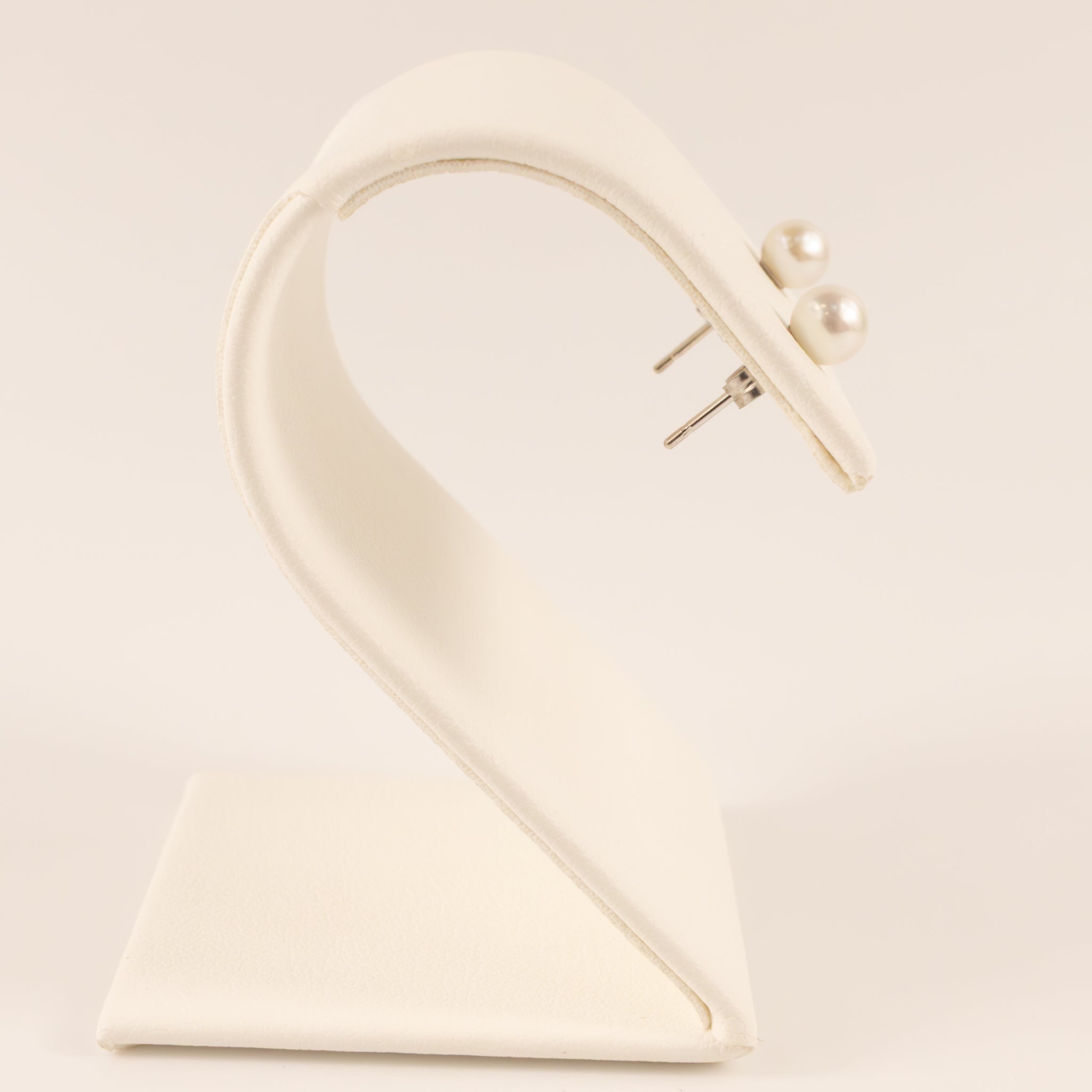 14KWG Pearl 4.5mm Stud Earrings