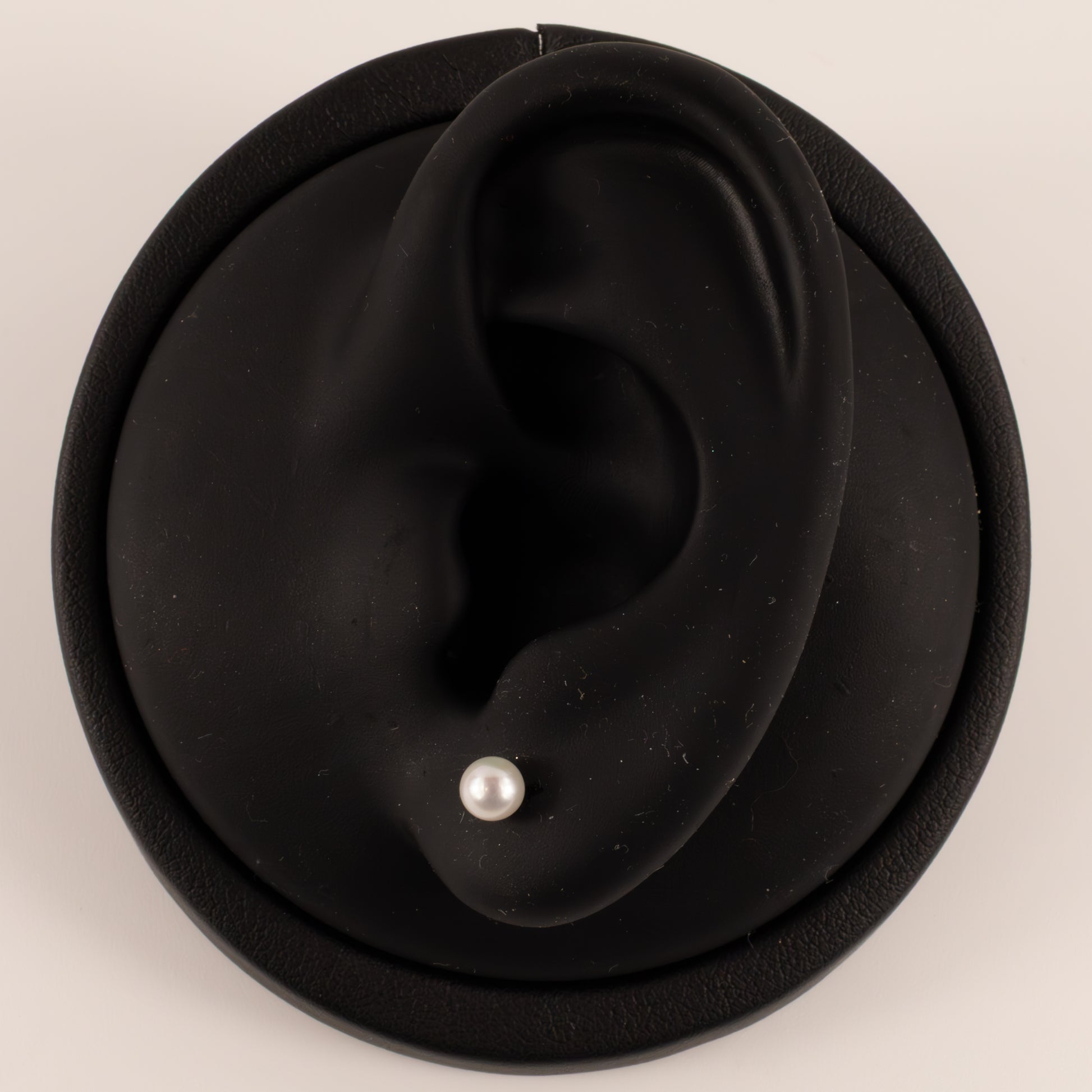 14KWG Pearl 4.5mm Stud Earrings