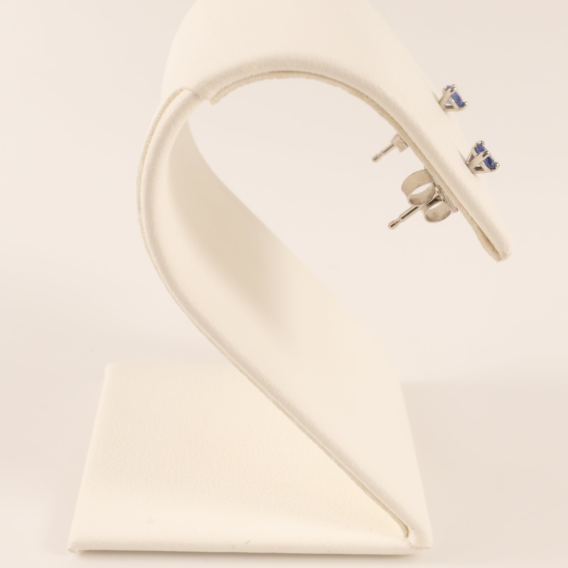 14KWG Blue Sapphire 0.18cttw Martini Set Stud Earrings