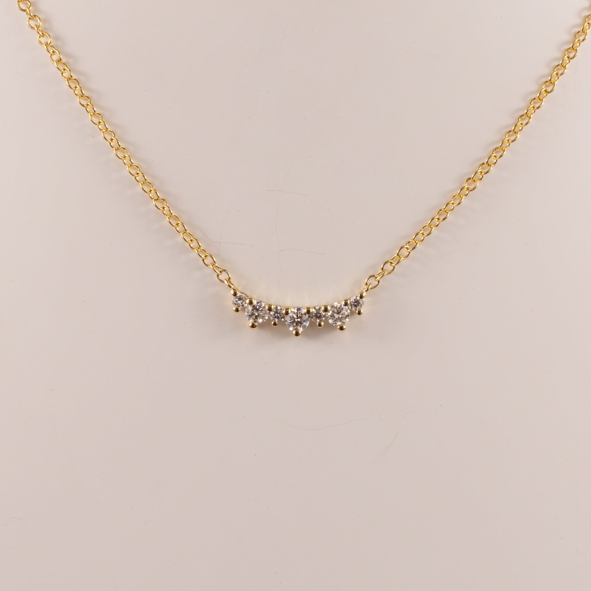 14KYG Diamond Fixed 7-Stone Pointed Curved Necklace