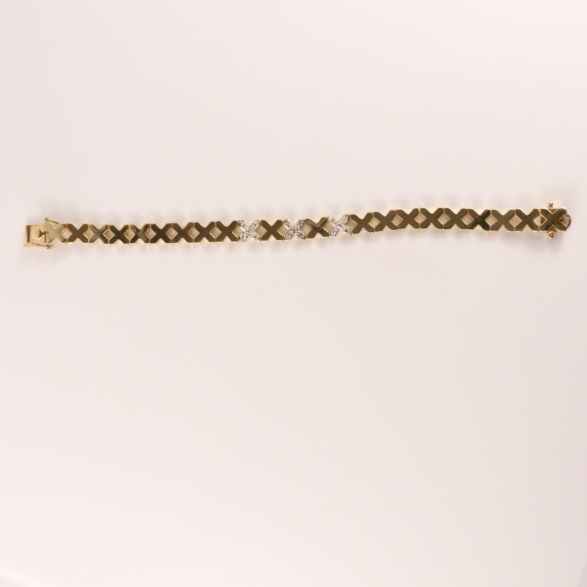 14KYG Diamond 0.30cttw High Polish Cross-Stitch Bracelet