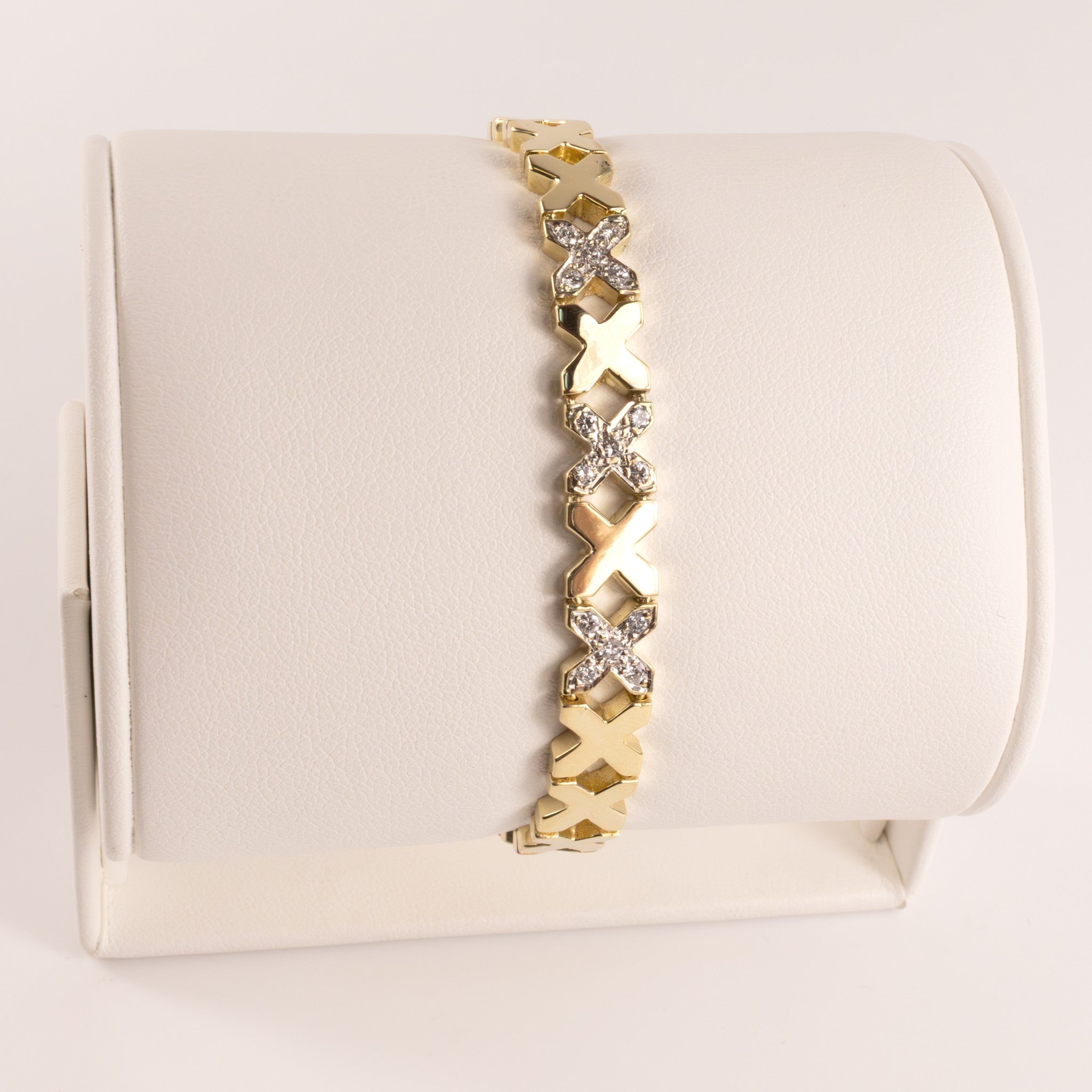 14KYG Diamond 0.30cttw High Polish Cross-Stitch Bracelet