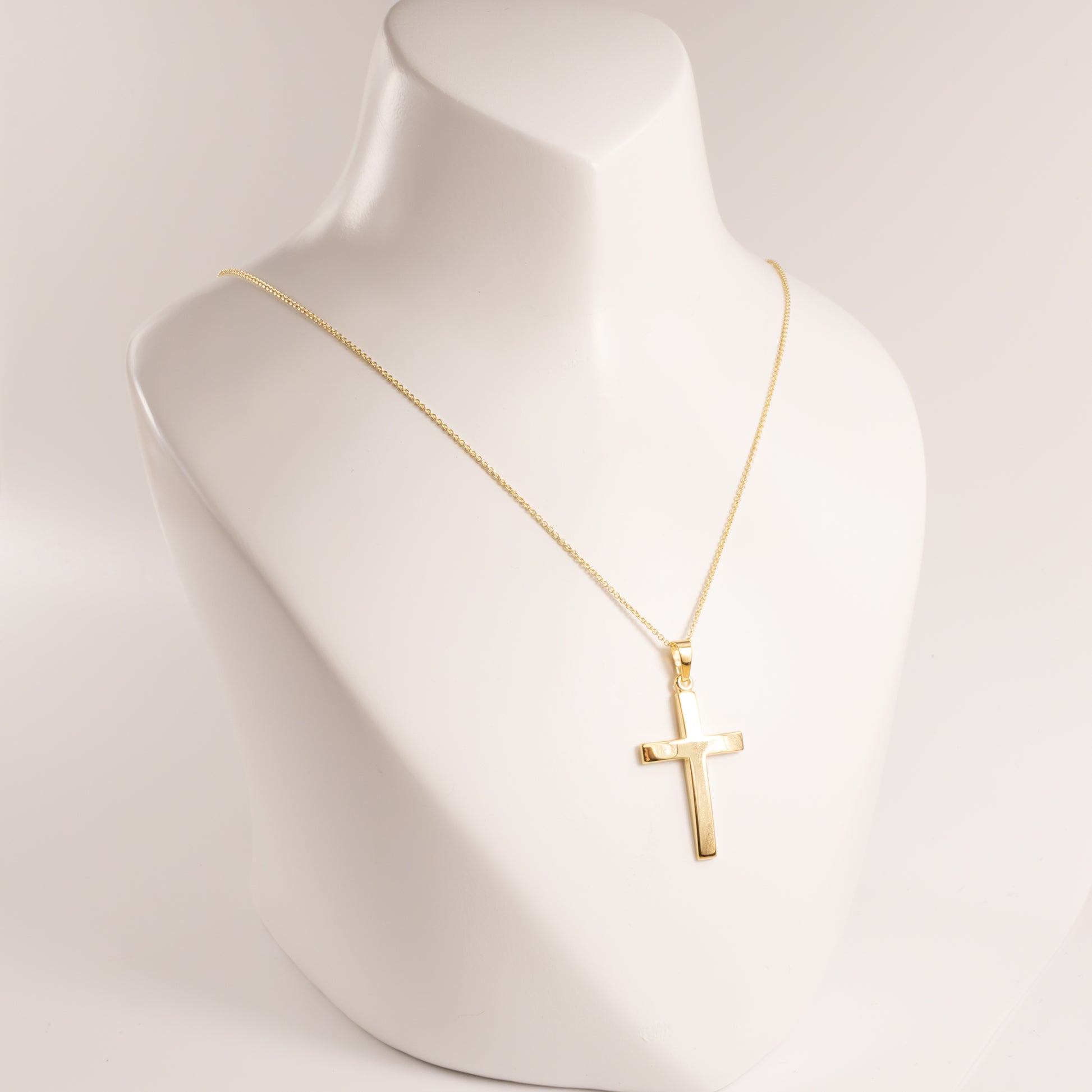 14KYG Contoured Cross Necklace