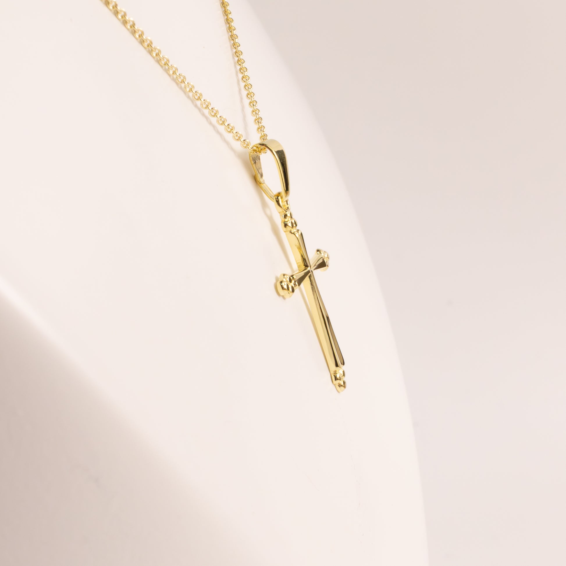 14KYG Bontee Cross Necklace
