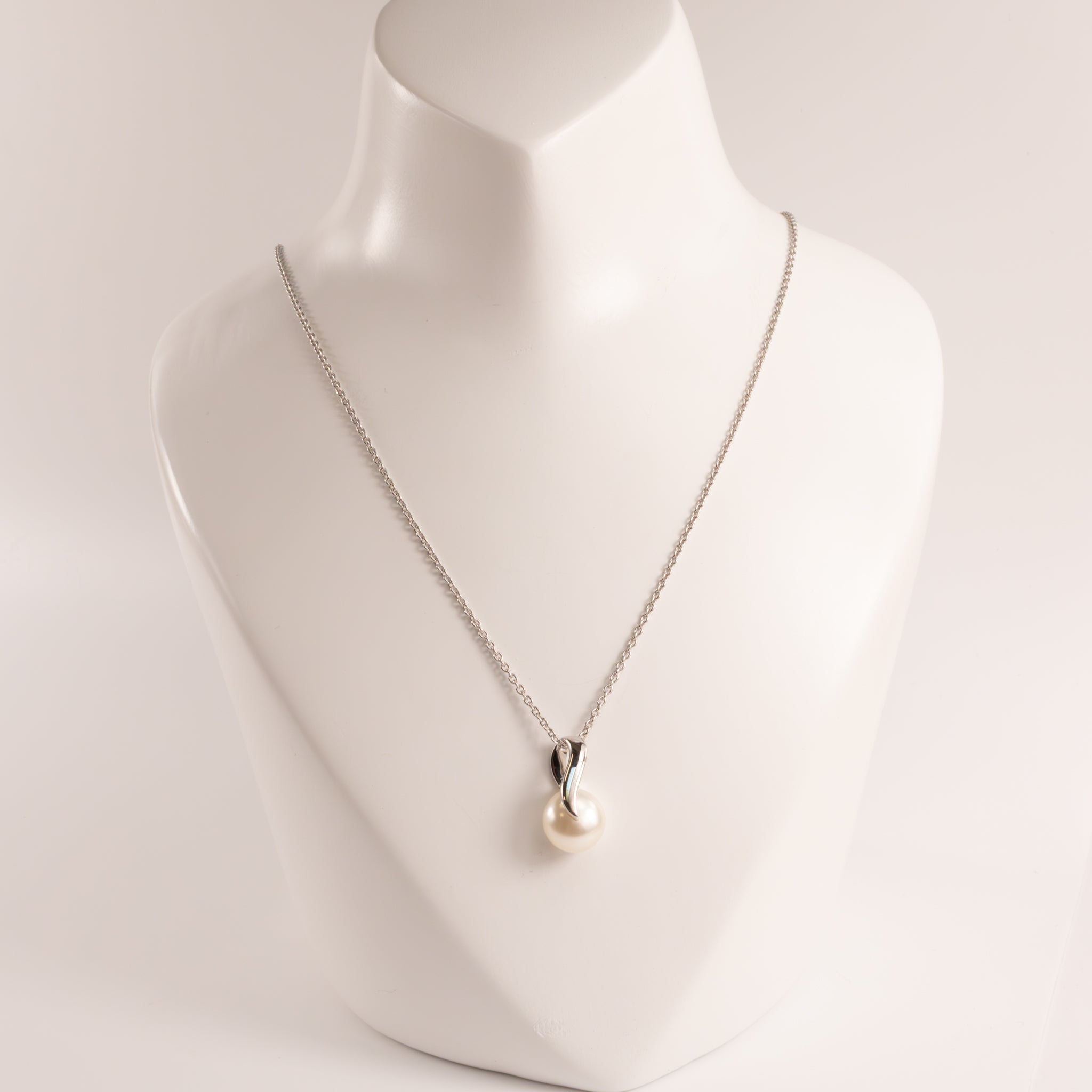 Sterling Silver Button Pearl Swirl Necklace