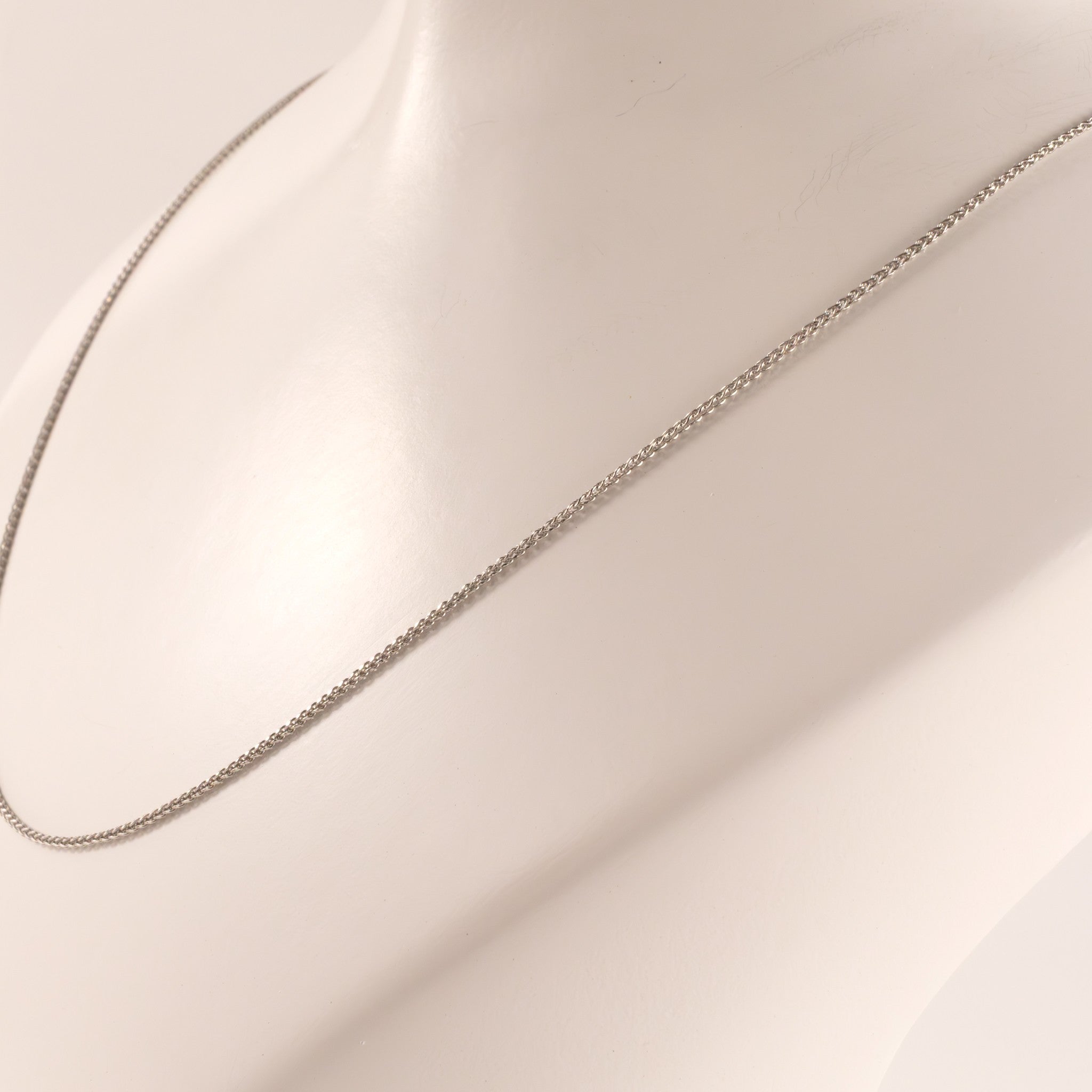 14KWG Diamond Cut Spiga Chain 0.9mm 16"
